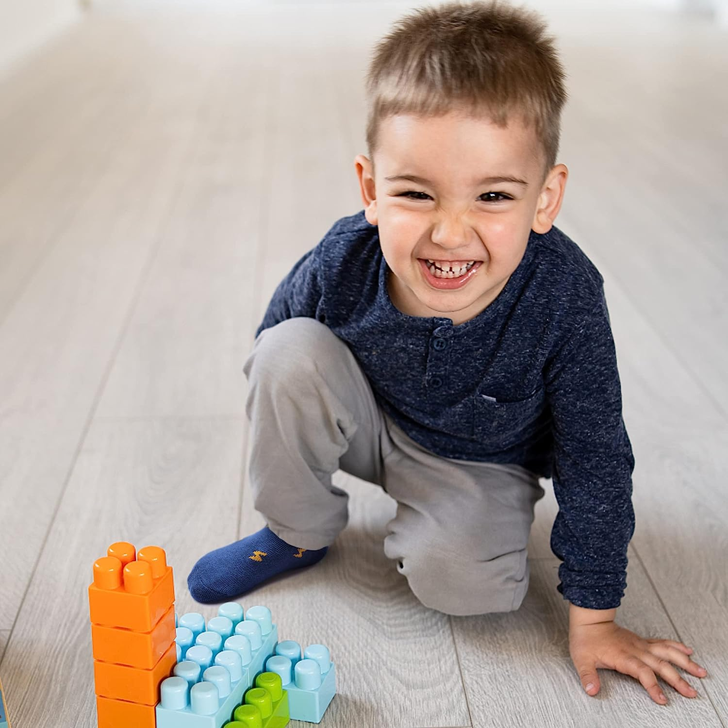 Hyzgb 12 Pack Non Slip Kids Toddler Baby Socks with Grips for 1-7 Years Boys Girls Cotton Crew Socks Multi Colors image number 3