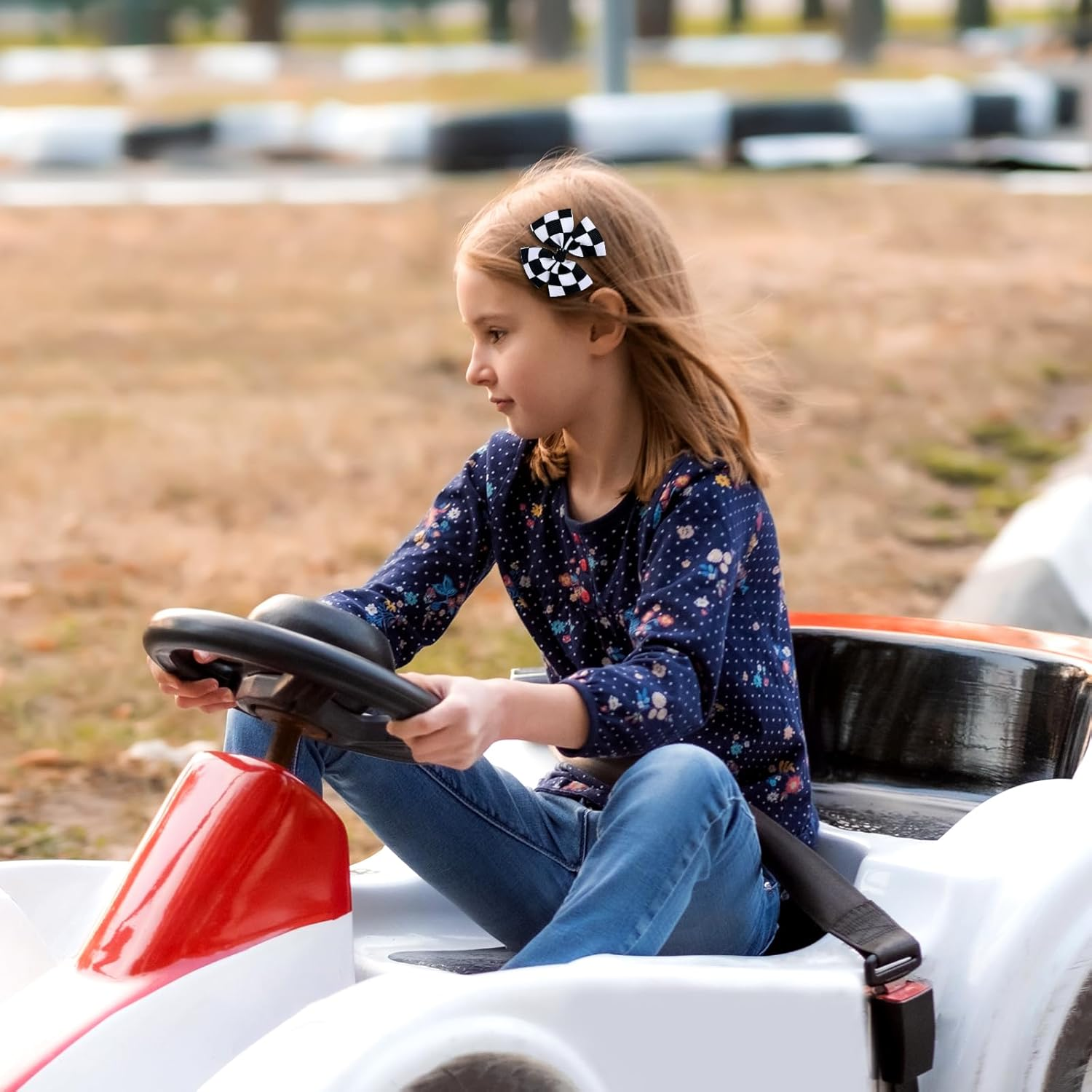 2Pcs Racing Checkered Flag Bow Clips, Hair Bow Clip Black and White Racing Fan Pigtail Hair Clips Hair Accessories Racing Checkered Styling for Kids Women Girls Thick Thin Hair image number 3