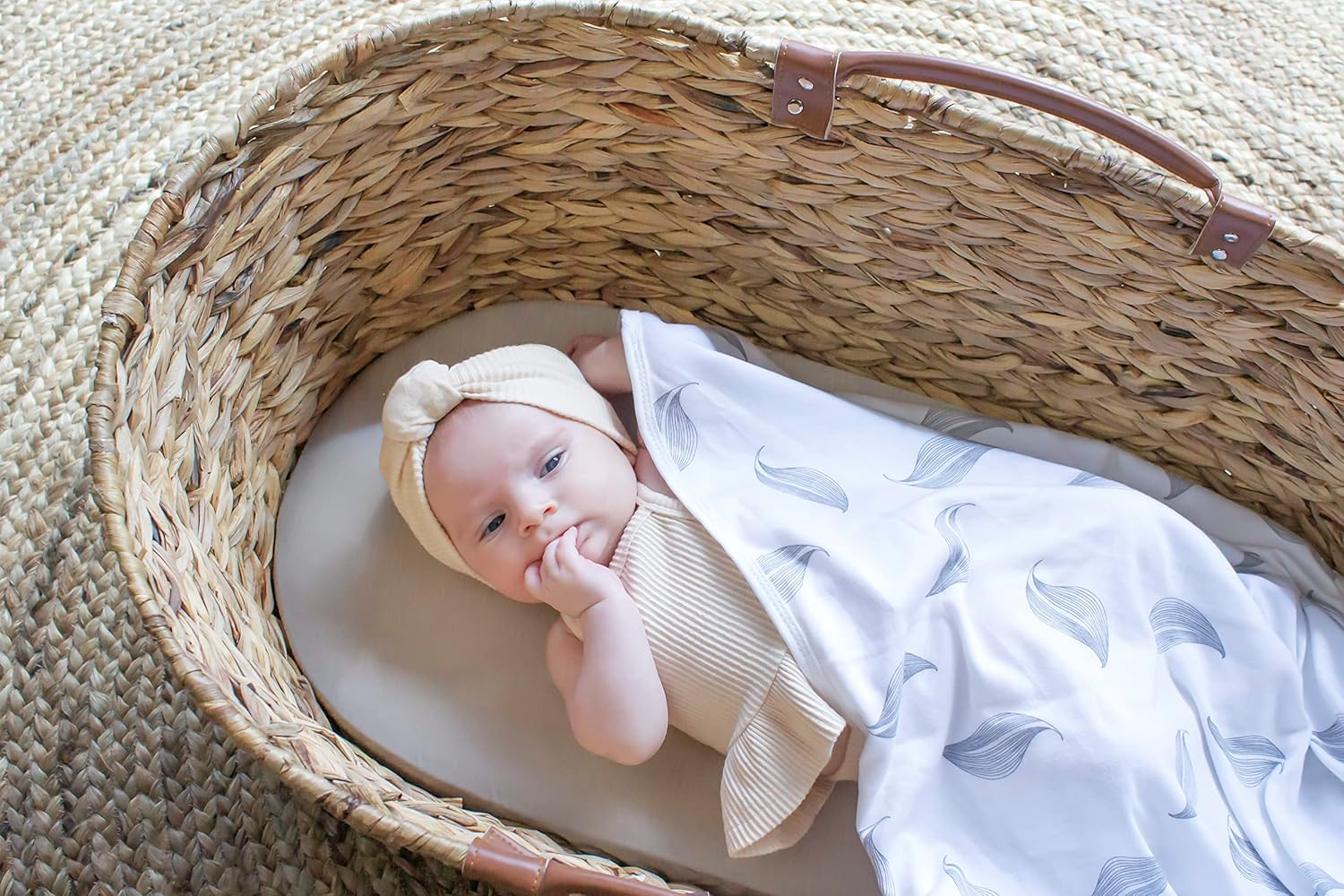 Babyhood Amani Bebe Organic Jersey Cotton Wrap, Grey Leaf image number 2