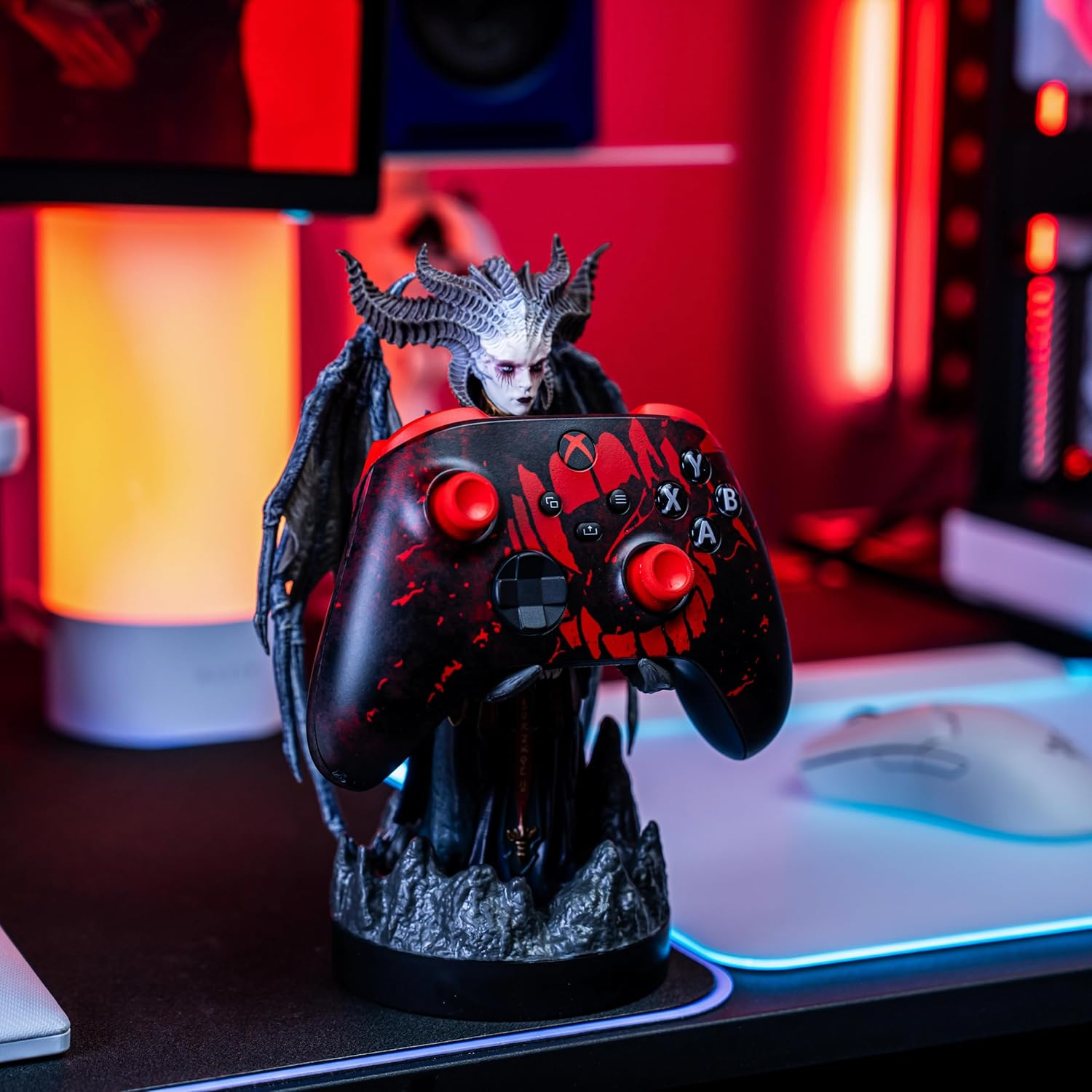 Blizzard: Diablo Lilith Cable Guys Original Controller and Phone Holder image number 4