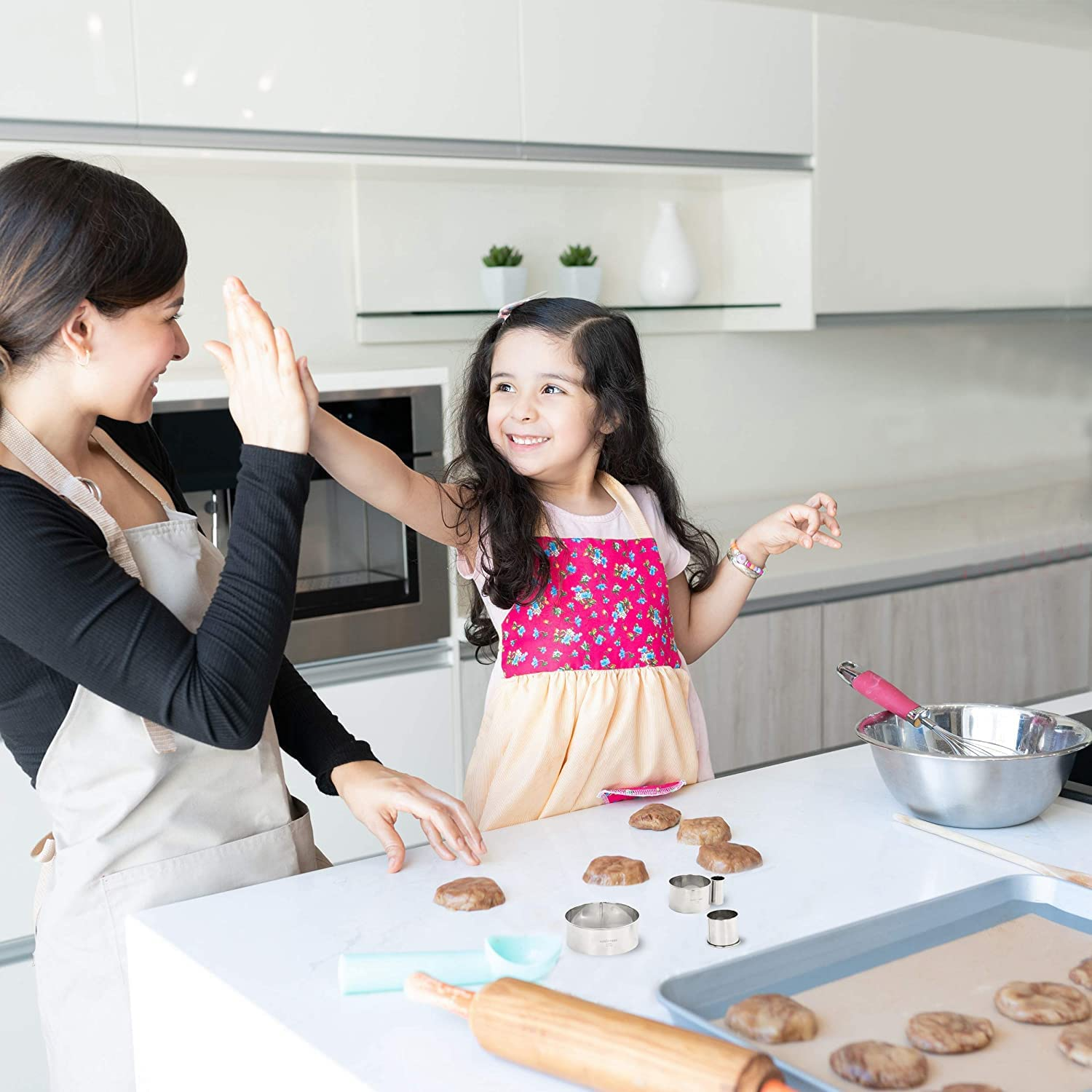 14Pcs round Cookie Biscuit Cutter Set round Cookie Cutters of Different Sizes for Donuts and Scones, Stainless Steel Metal Ring Baking Molds, Stainless Steel Cookie Cutters and Dough Cutters. (Iron Box) image number 1