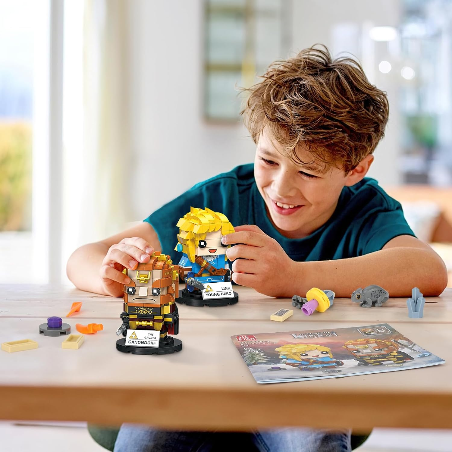 QLT BOTW Link Clamping Building Blocks, Link Action Figures Holding Master Sword and Ganondorf, Game Fans Gift for Adults and Boys from 6-16+ (475 Pieces) image number 2