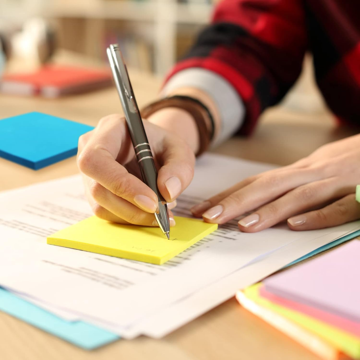 OWLKELA 800Pcs Coloured Sticky Notes, 75 X 75Mm, 8 Pads of 100 Sheets Self-Stick Notes, Sticky Notes Set for Marking and Highlighting Pages