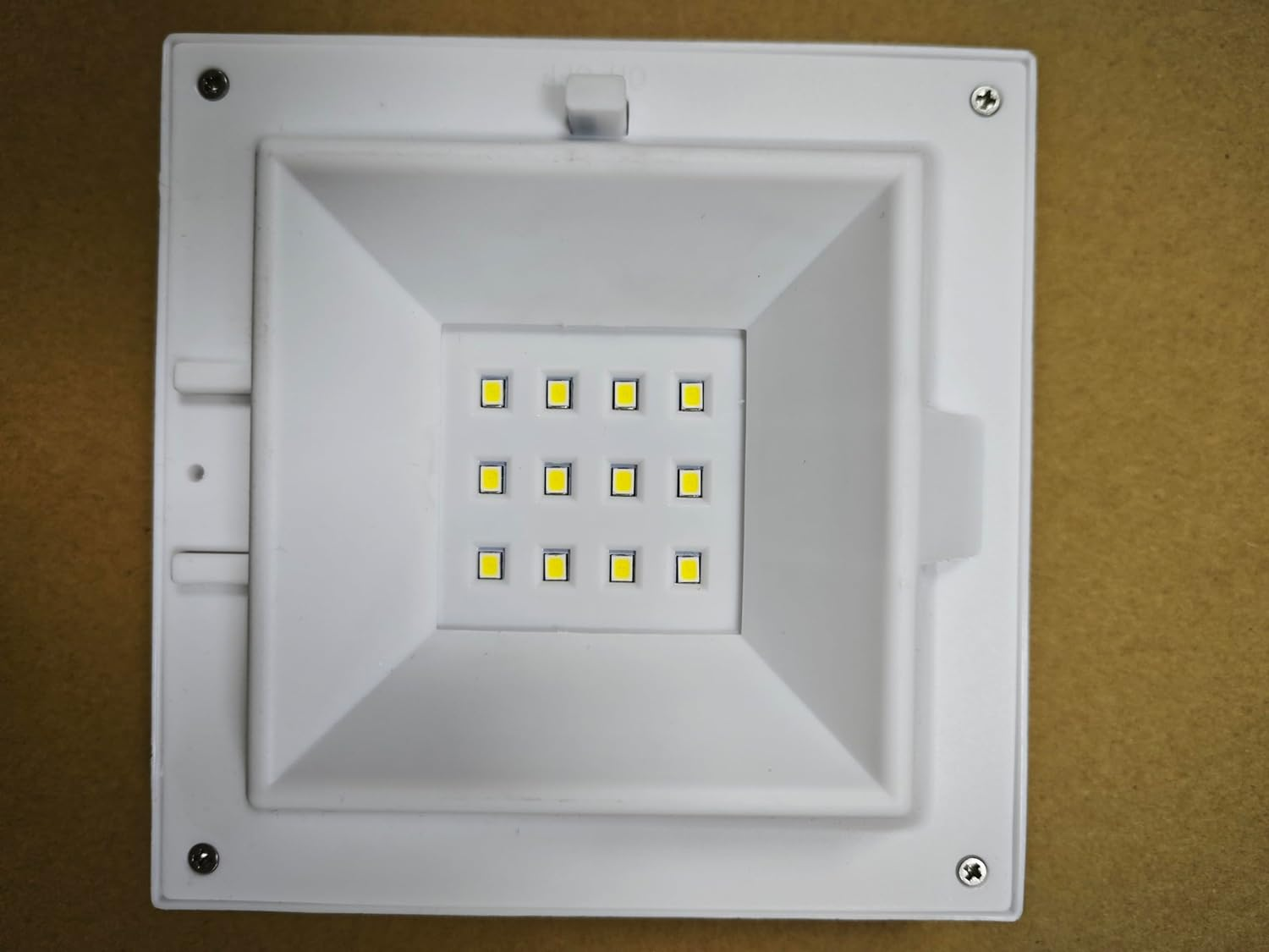 4 Pack White Solar Powered Gutter Lights Outdoor Decorative Waterproof 12 Leds Yard Lamp for Lighting Fence, Railing, outside Wall, Deck, Garden, Path, Backyard, Walkway, Patio, Holeless Installation image number 6