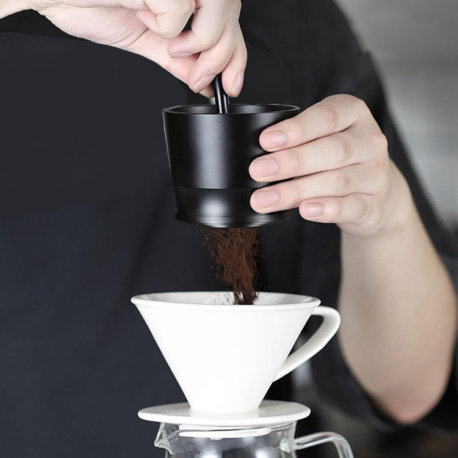 58Mm Coffee Blind Shaker, Press Aluminum Alloy anti Flying Powder Cup, Ergonomic Coffee Dosing Rings, Espresso Powder Receiver Cup for 51Mm 53Mm 58Mm Portafilter (Black) - Black image number 6