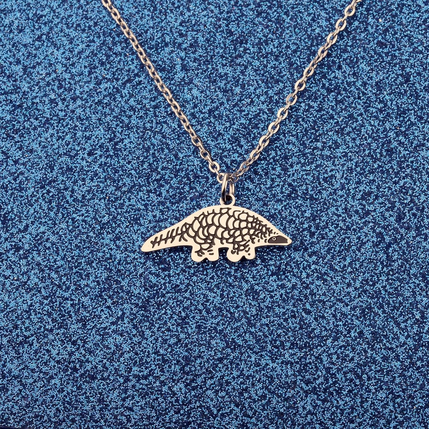 WUSUANED Pangolin Pendant Necklace Pangolin Charm Jewelry Animal Lover Gifts Pangolin Lover Gift