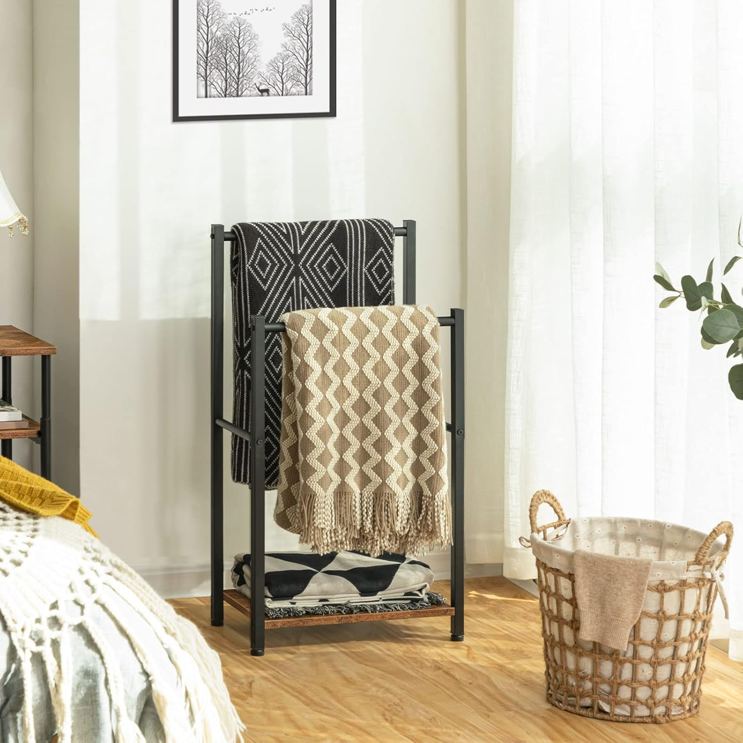 HOOBRO Freestanding Towel Rack, 2 Tier Blanket Ladder Holder for Bathroom, 42 X 24 X 80 Cm, Blanket Rack, Industrial Drying and Display Rack with Shelf, Metal, Rustic Brown and Black BF02LB01