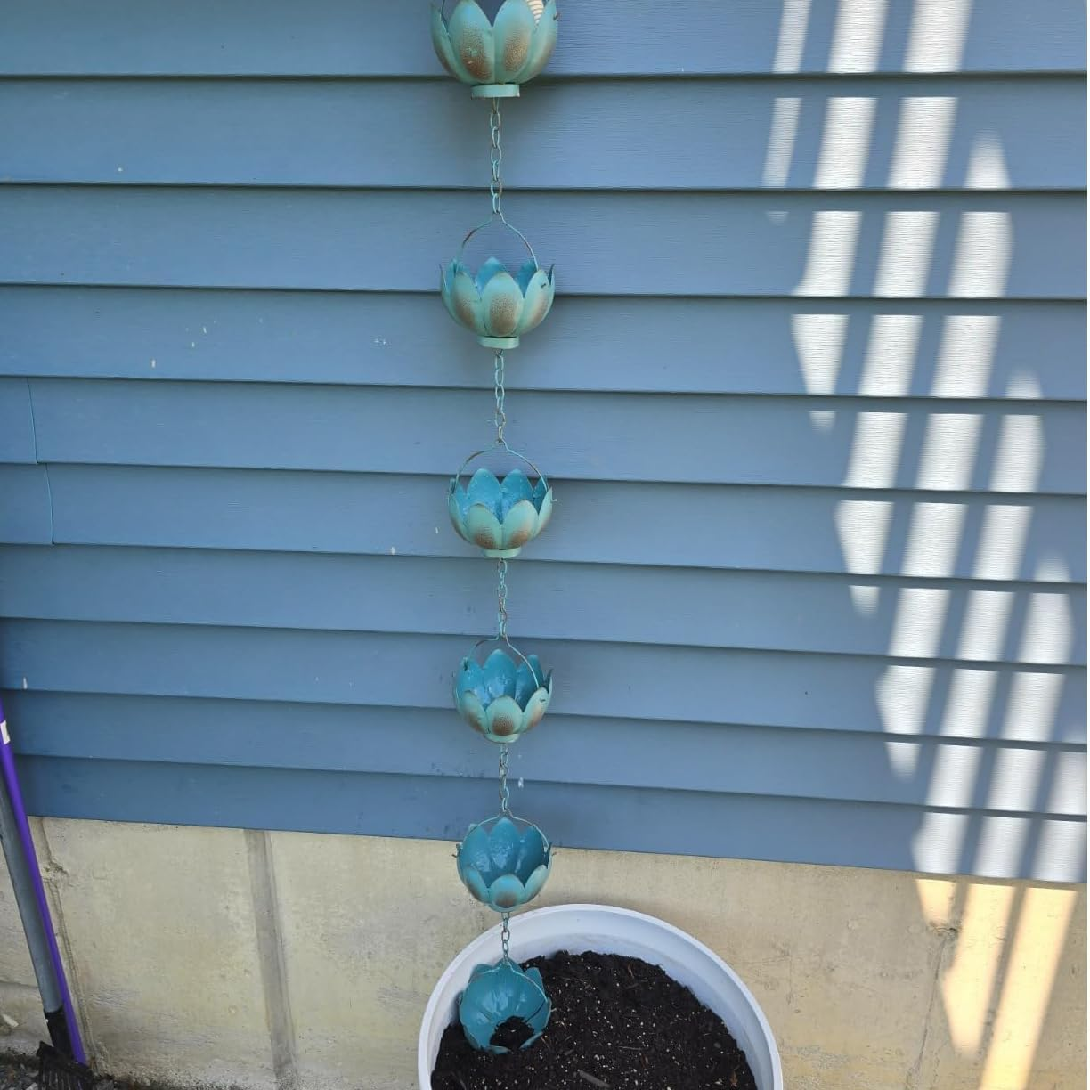 Topadorn 8.5 FT Rain Chain Iron Gutter Chains with 12 Rain Collector Thick Iron Flower Cups Garden Decoration,Lake Blue image number 3