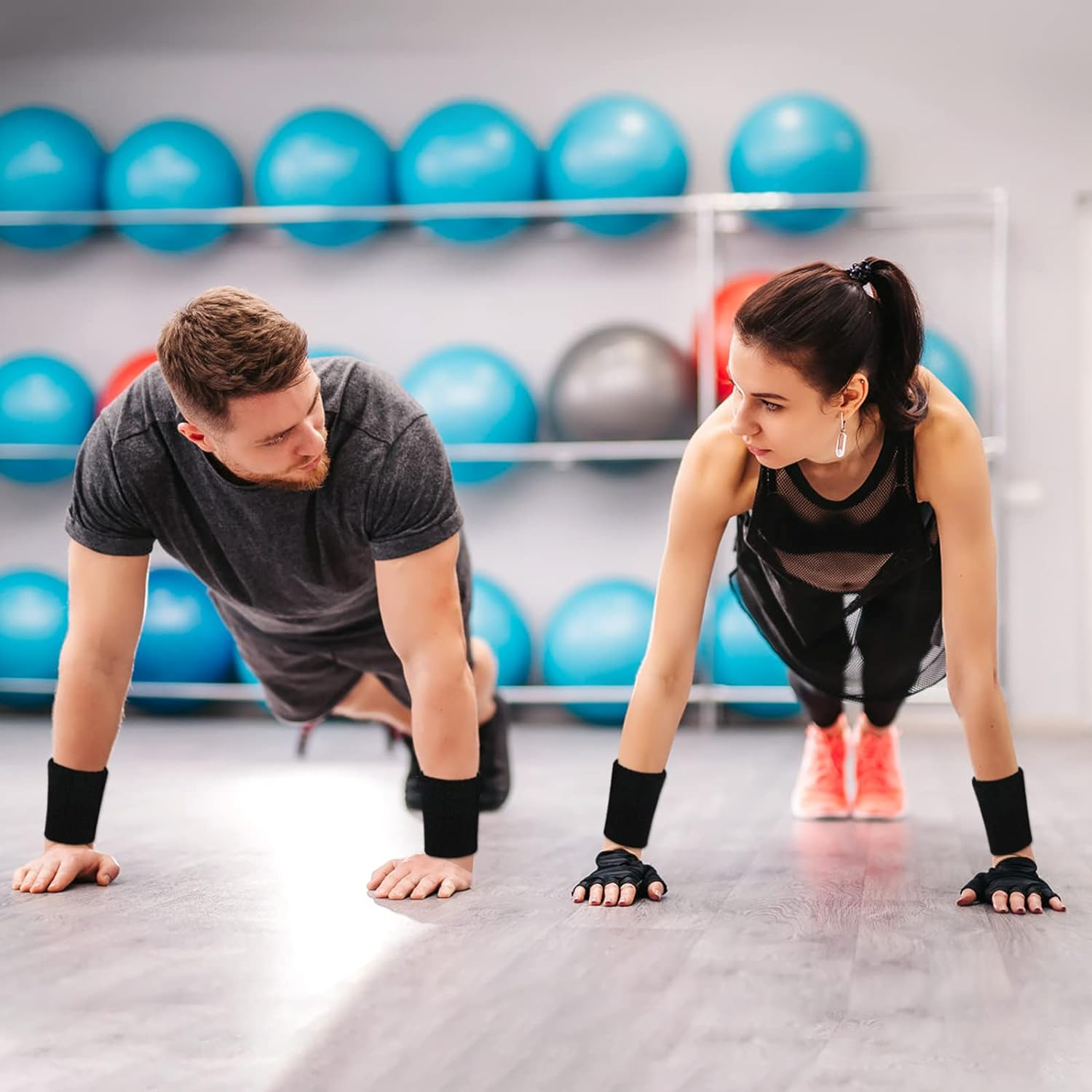 PAFUWEI Sports Wristbands, 2 Pieces Elastic Cotton Sweat Bands Wristbands for Men&Women,Absorbent Pink Sports Wristbands for Basketball, Baseball,Football,Tennis,Running Sport(8X10Cm) image number 2