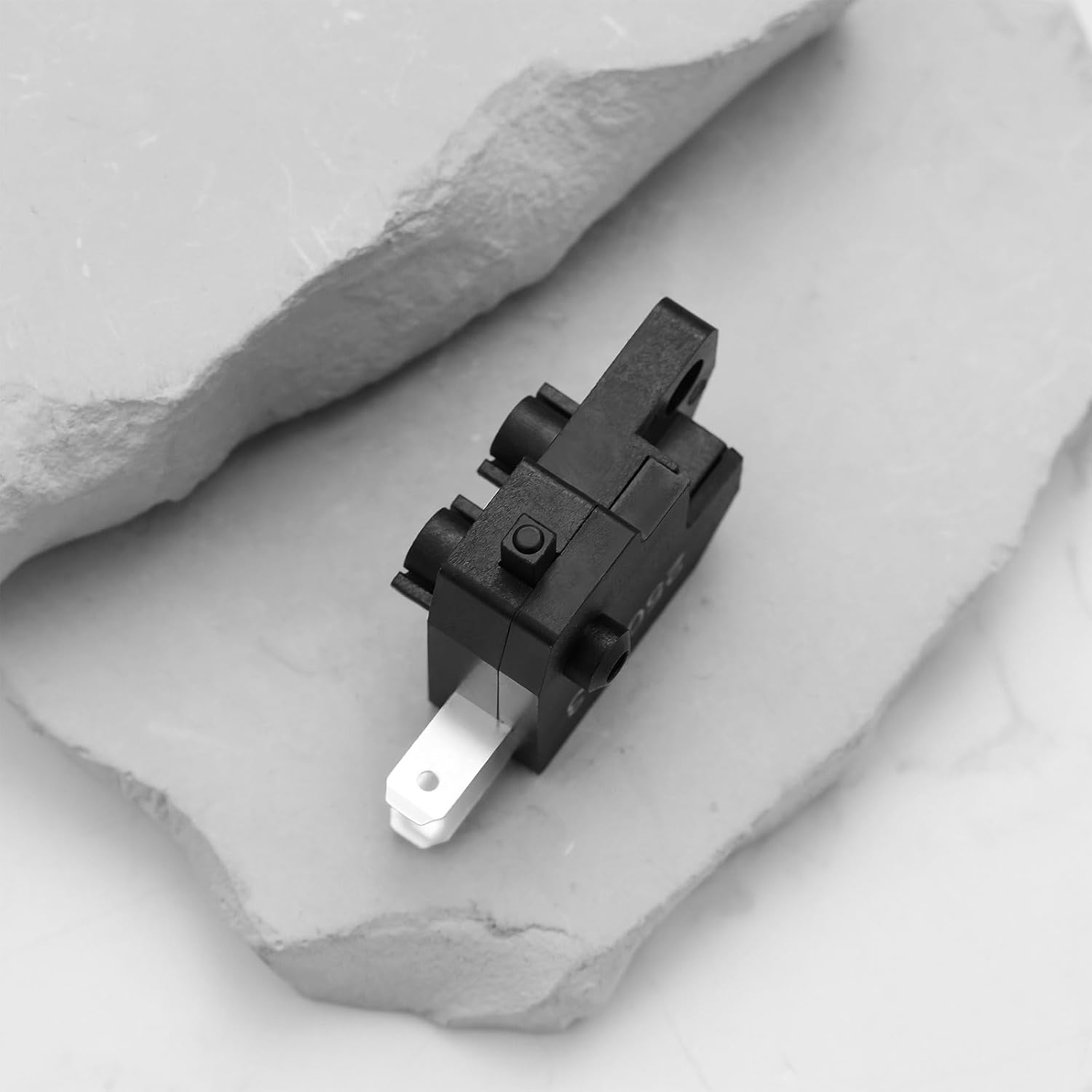 Emagtech Motorcycle Front Brake Light Switch 4070011-412 Compatible with Suzuki GSX-R 600 U3 K6 image number 5