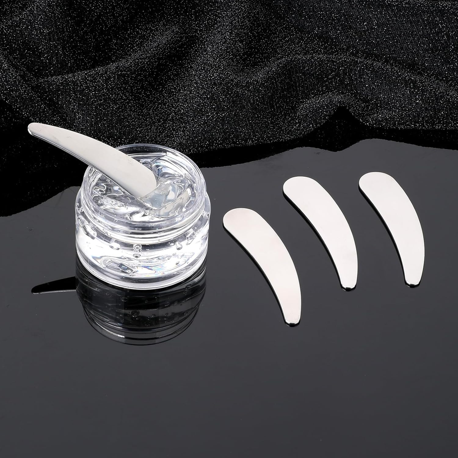 Molain 4Pcs Mini Metal Cosmetic Spatulas, Skincare Spatulamixing and Sampling Makeup Beauty Tools for Skin Care Creams, Eye Cream, Essences Beauty Accessories(4Pcs) image number 2