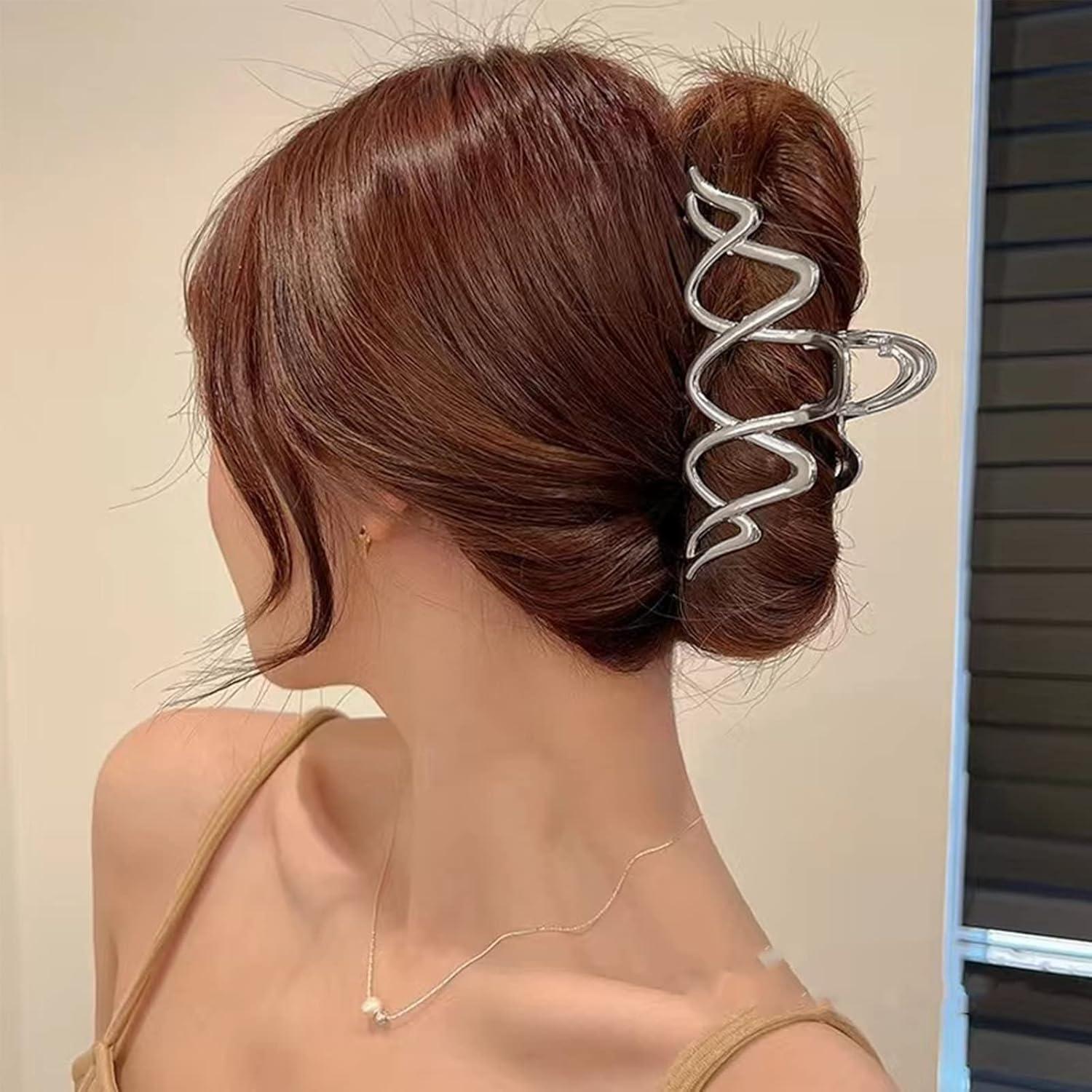 Silver Metal Wavy Squiggle Hair Claws for Thick Hair - Large Non-Slip Hair Clamps and Styling Accessories, Gift for Women and Girls image number 5