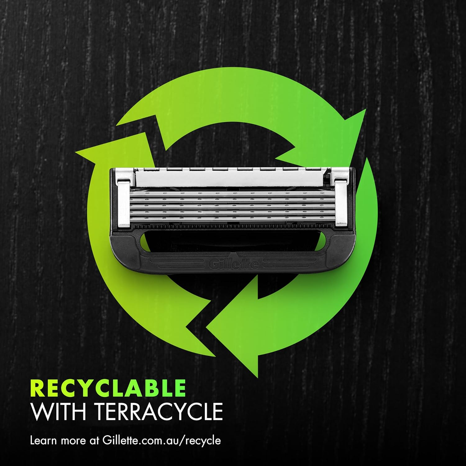 Gillettelabs with Exfoliating Bar Razor for Men 1 Count image number 5