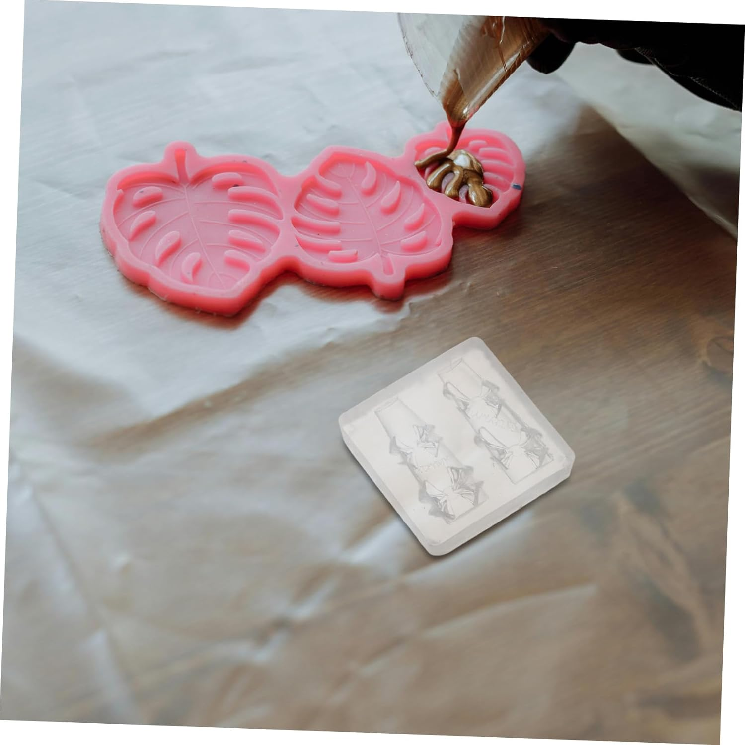 DECORNIJIA 6Pcs Bow Nail Charm Mold Transparent Silicone Reusable Nail Art Accessory Tool for Resin Crafts Flexible Manicure Decoration Supplies image number 1