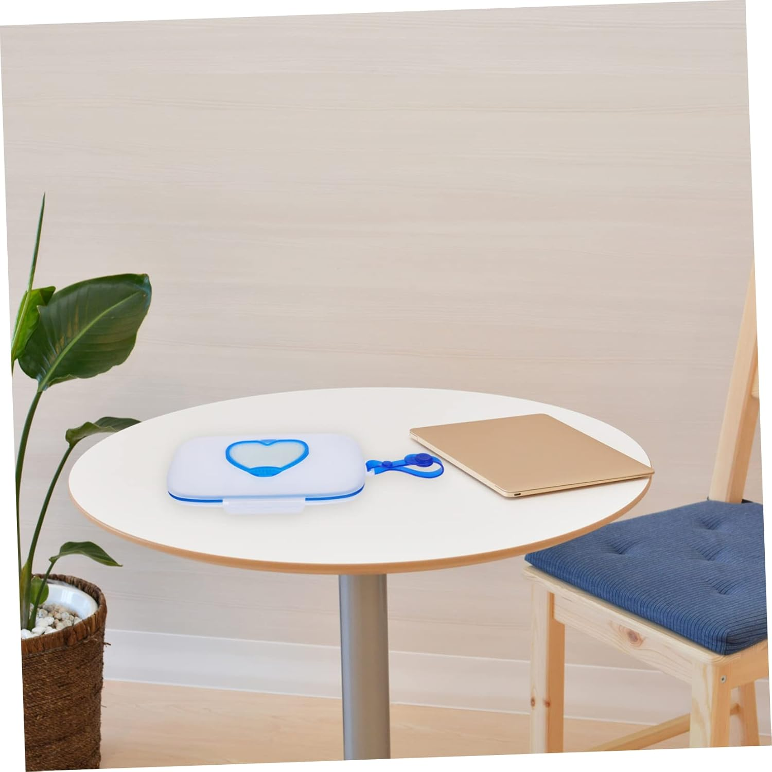 BESTYASH 1Pc Portable Hanging Wet Tissue Box Travel Friendly Wipes Holder for Stroller Crib and High Chair with Moisture Locking Seal for Outdoor Use - Green image number 3