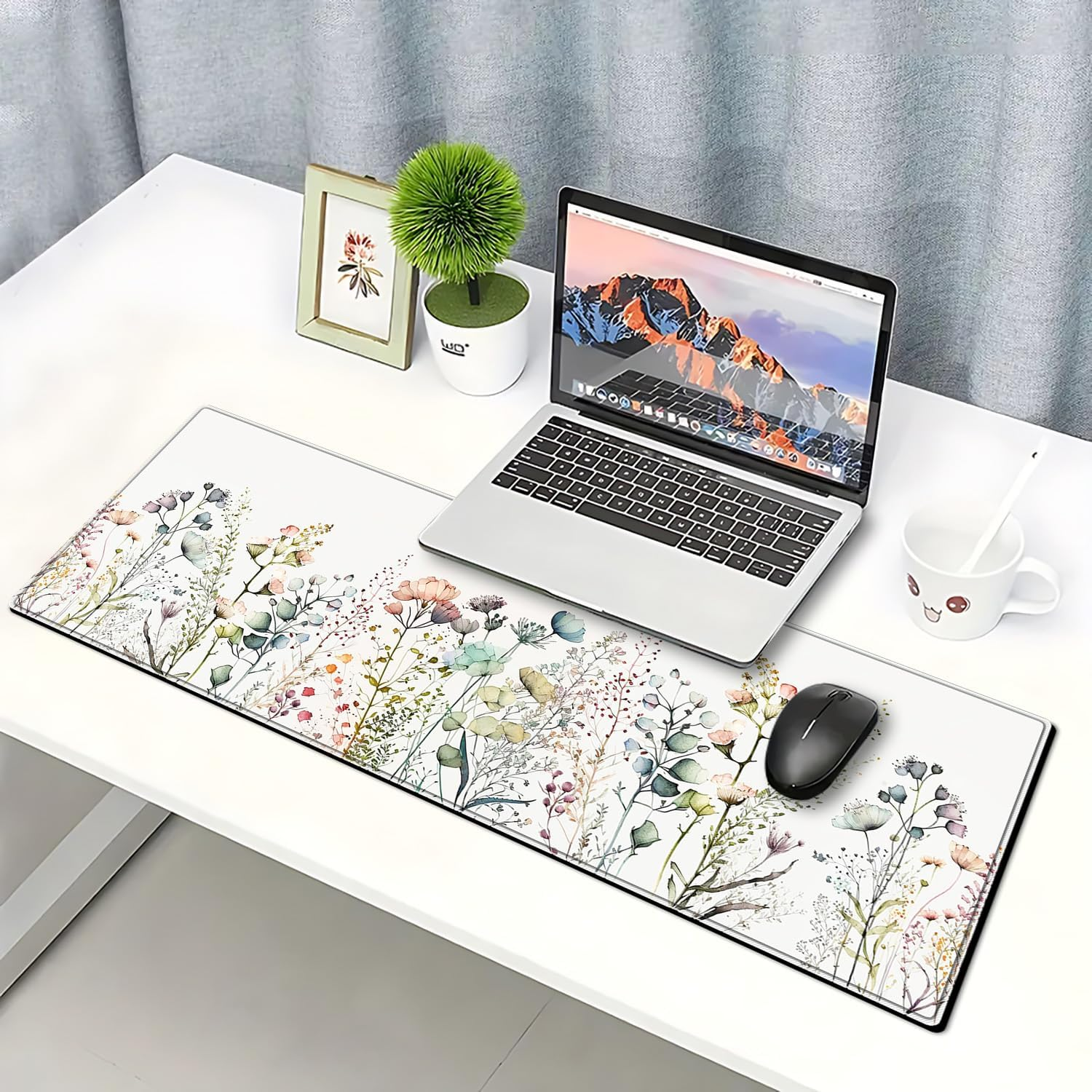 Flower Mouse Pad Large Desk Mat, 31.5X11.8 Inch Mousepad Extended Non-Slip Rubber Base Keyboard Mat with Stitched Edges for Desk Home Office image number 1