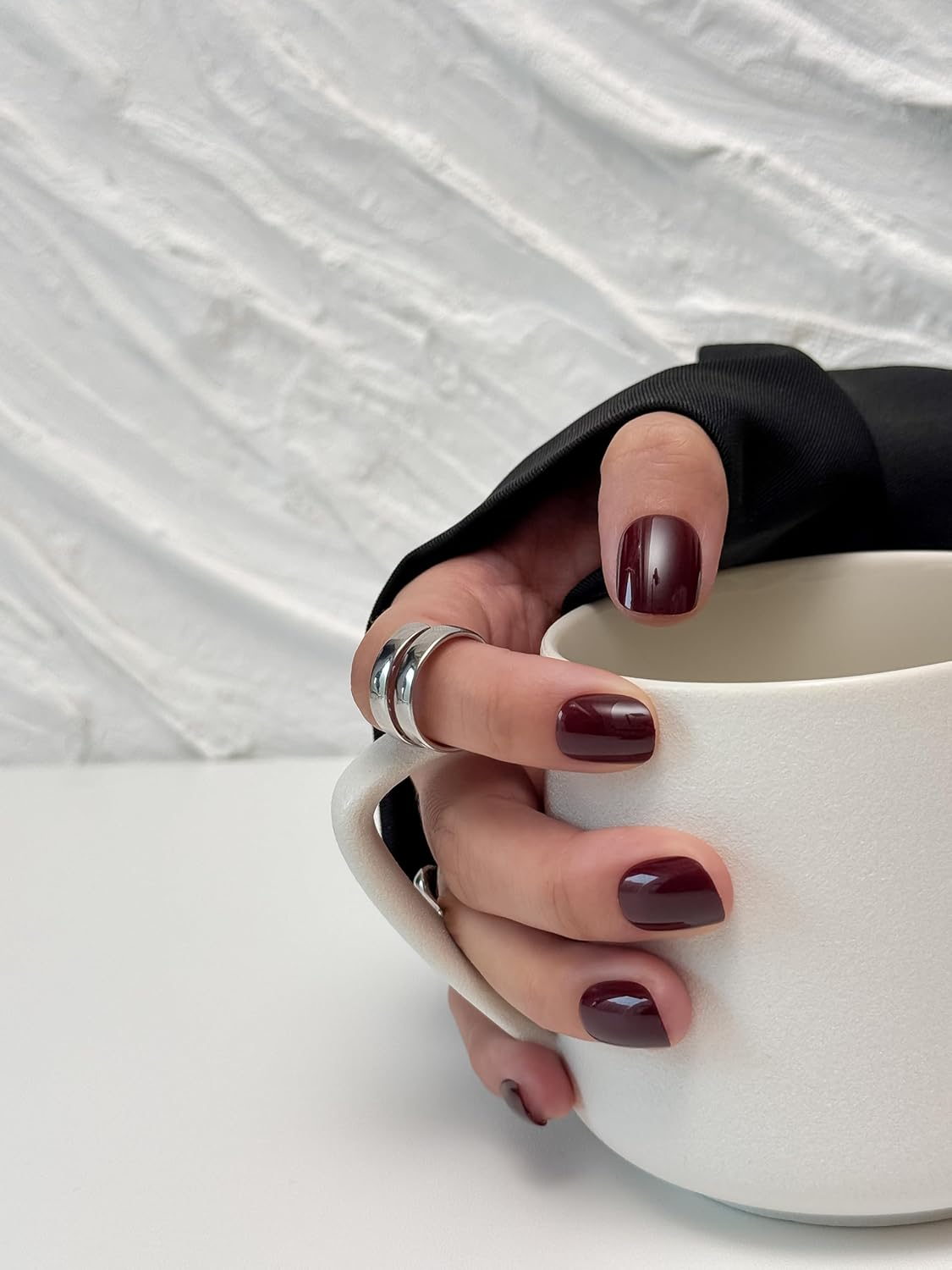 Bianco Sue Press-On Nails | Deep Red Extra Short Squoval False Nails, Reusable Stick-On Fake Nails with Adhesive Tabs and Glue | Salon-Grade Quality | Transparent Storage Box | 15 Sizes - 30 Nail Kit image number 3