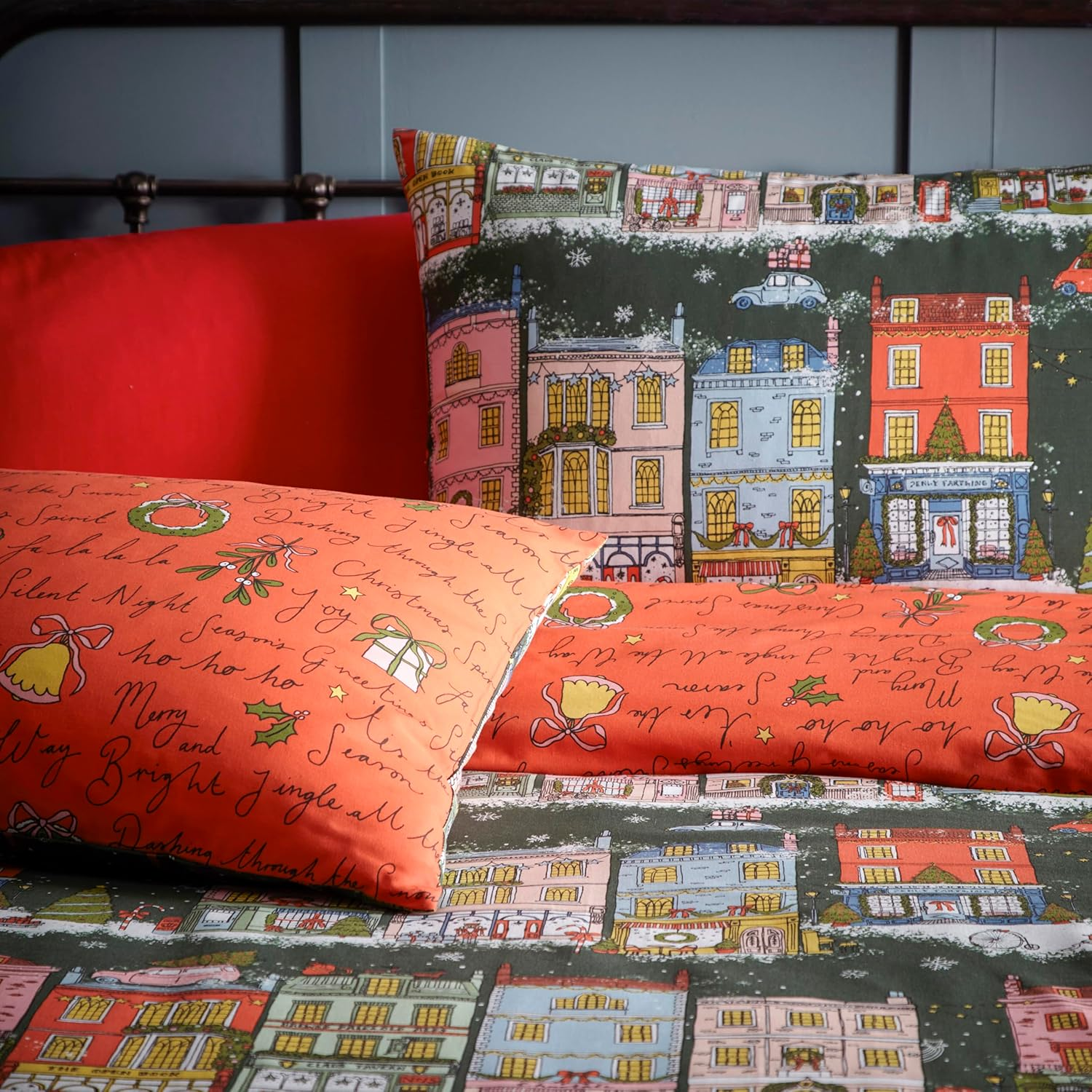 Furn. Christmas Spirit Duvet Cover Set - Single - Green image number 1