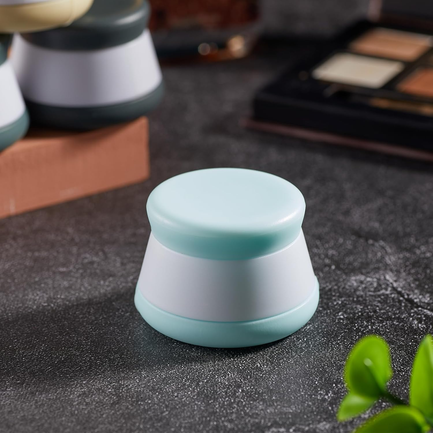 INSFIT Travel Containers for Toiletries, TSA Approved Silicone Cream Jars, Size Containers with Lids, 4PCS BPA Free Leakproof Accessories for Liquid Lotion with Labels & Mini Spatulas image number 1