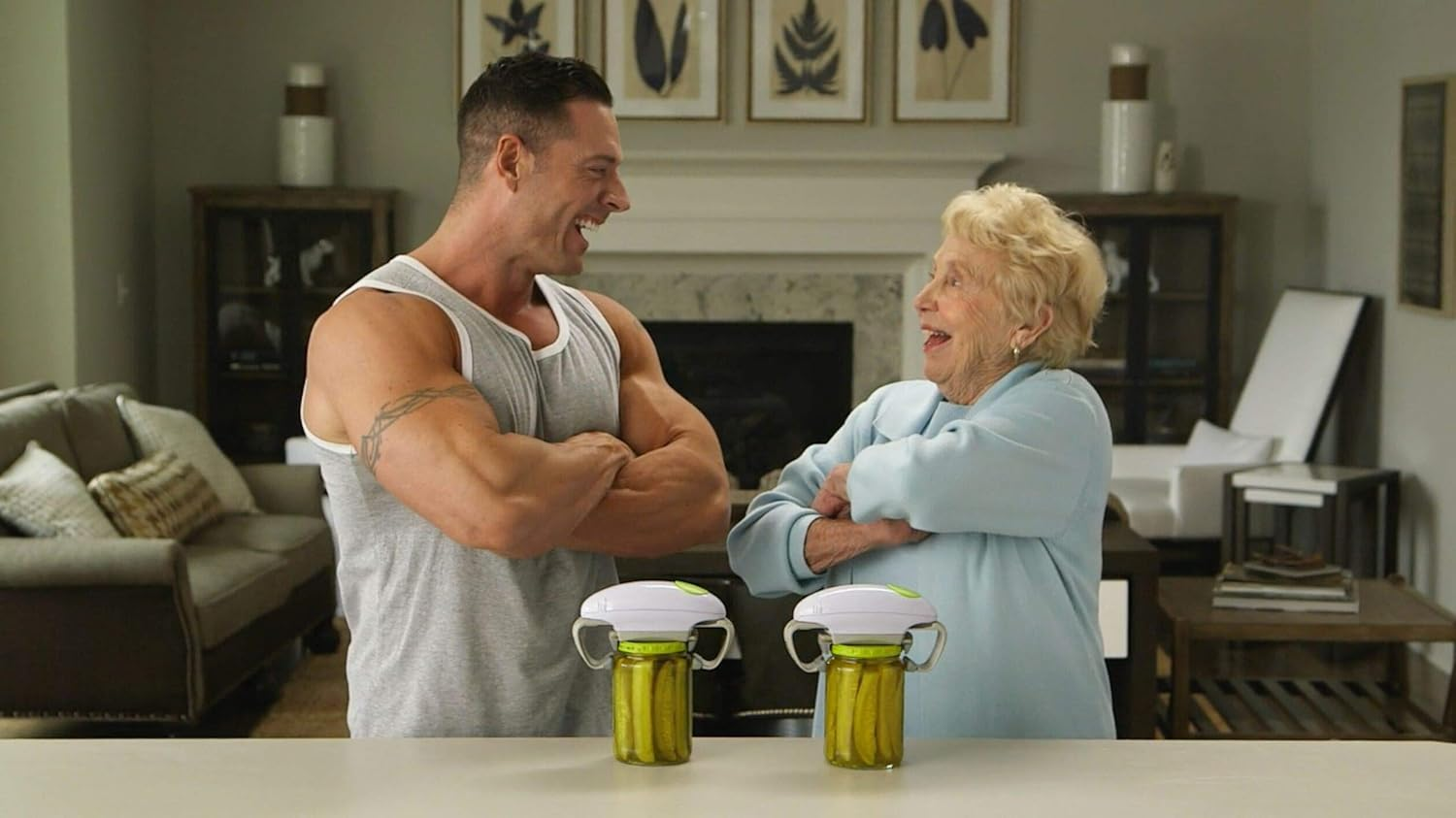 Robo Twist Electric Jar Opener&ndash; the Original Robotwist One Touch Electric Handsfree Easy Jar Opener, Works for Jars - as Seen on TV image number 3