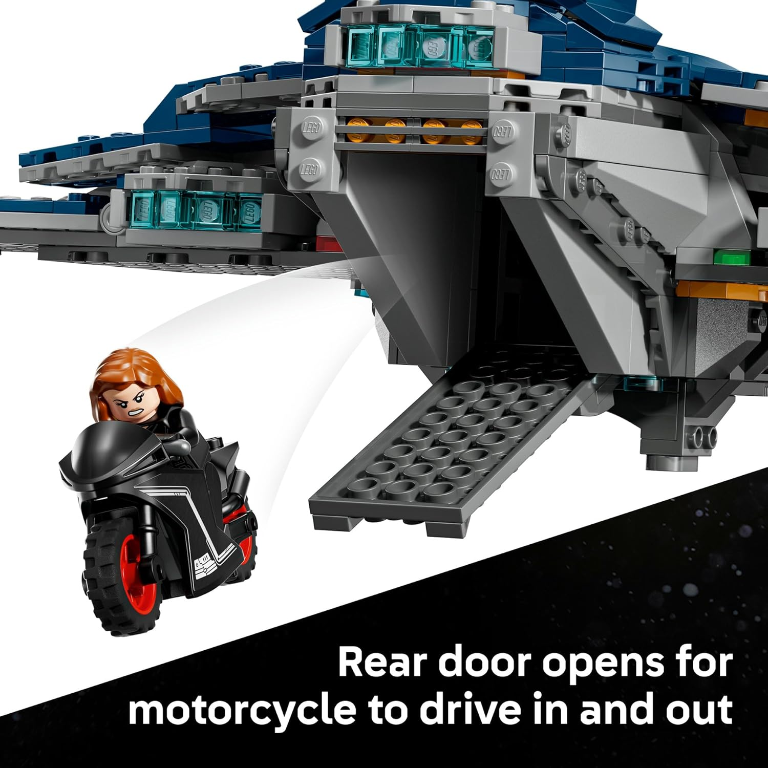 LEGO&reg; Marvel Avengers: Age of Ultron Quinjet 76325 Kids&rsquo; Building Kit and Super Hero Toy, Film Collectible for Boys and Girls, with 5 Minifigures Including Iron Man, Black Widow and Hawkeye image number 6