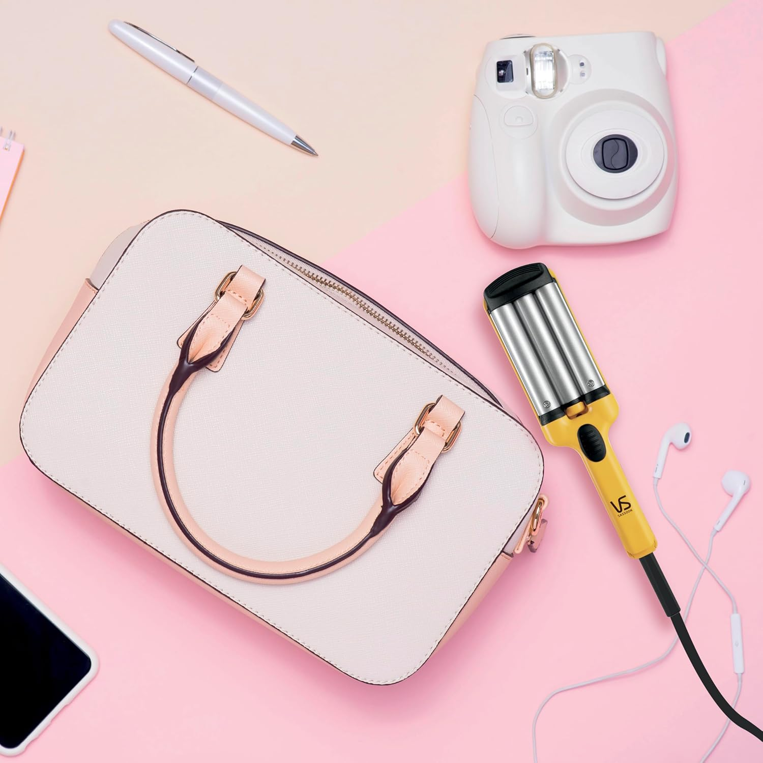 VS Sassoon Petite Style Glam Wave &ndash; Compact Triple Barrel Hair Waver for Mermaid Waves & Texture with 200&deg;C Heat, Smooth Glide Ceramic Barrels, Lightweight, Multi Voltage for Global Travel image number 3