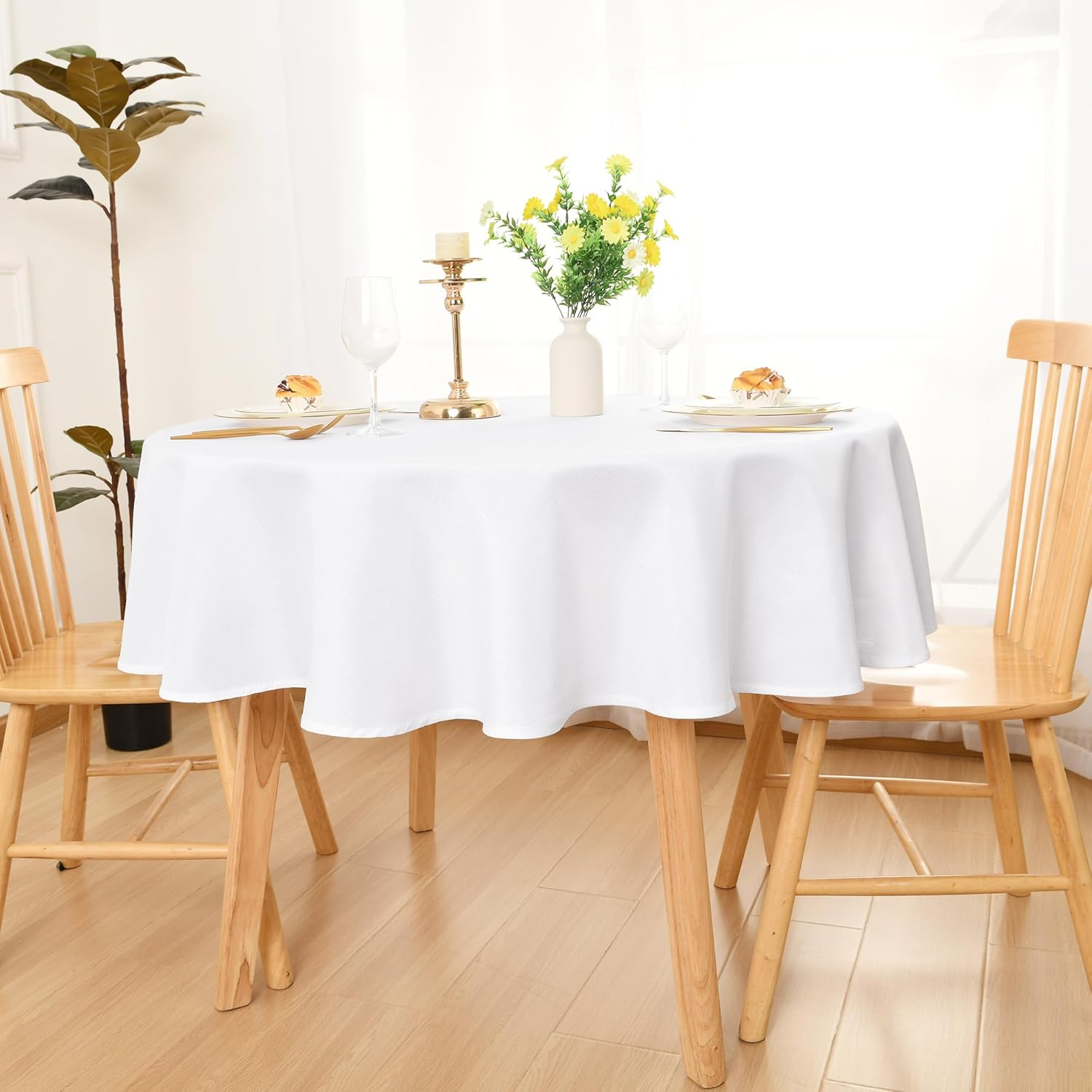 DWCN round Faux Linen Tablecloth 152Cm - Wrinkle and Stain Resistant Washable Polyester Fabric for Dining Room Kitchen, Dining, Party, Weddings and Restaurants, White