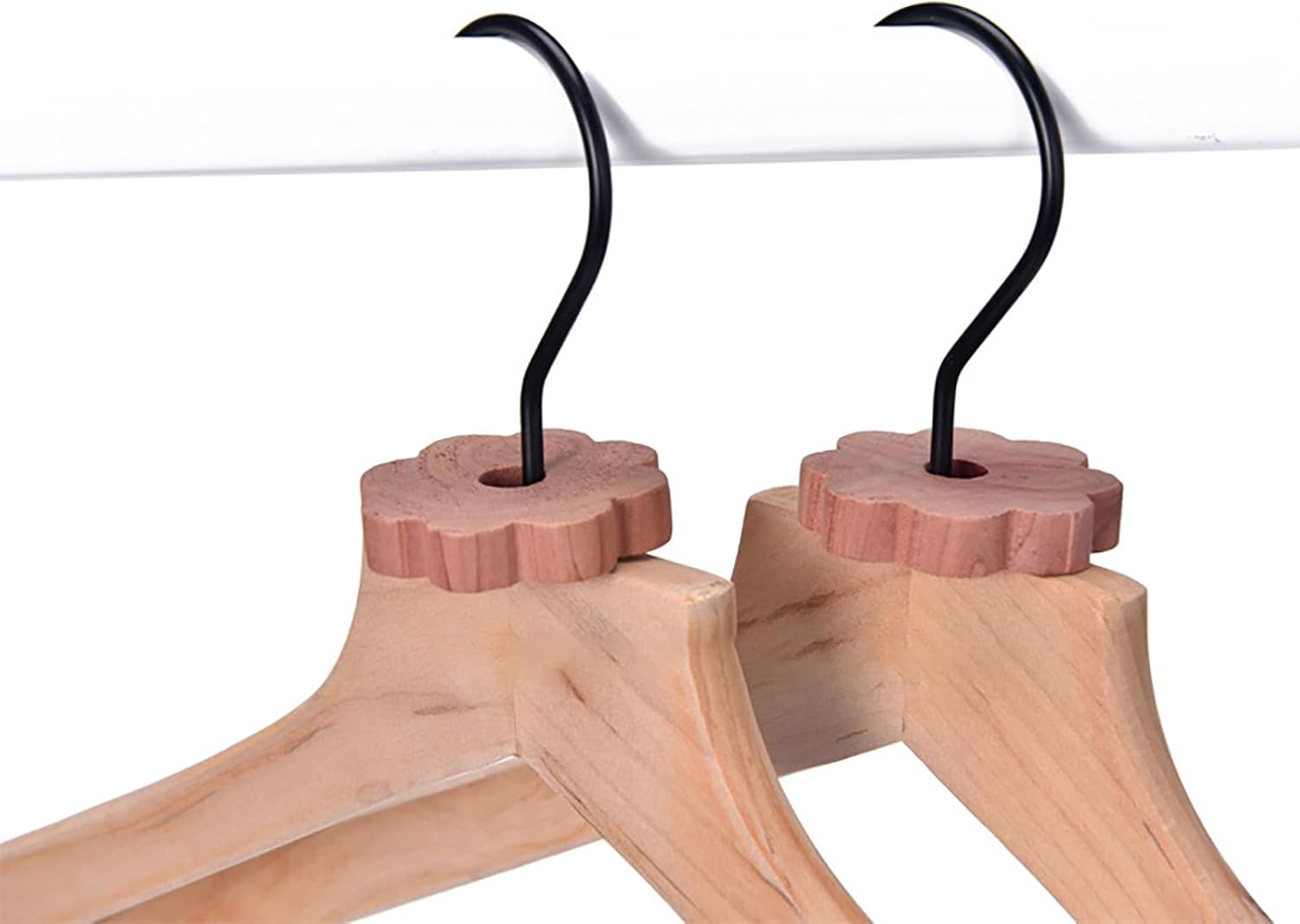 Pack of 30 Moth Repellent Hanging Cedar Wood Blocks for Your Wardrobe Locker 4 * 1Cm image number 2