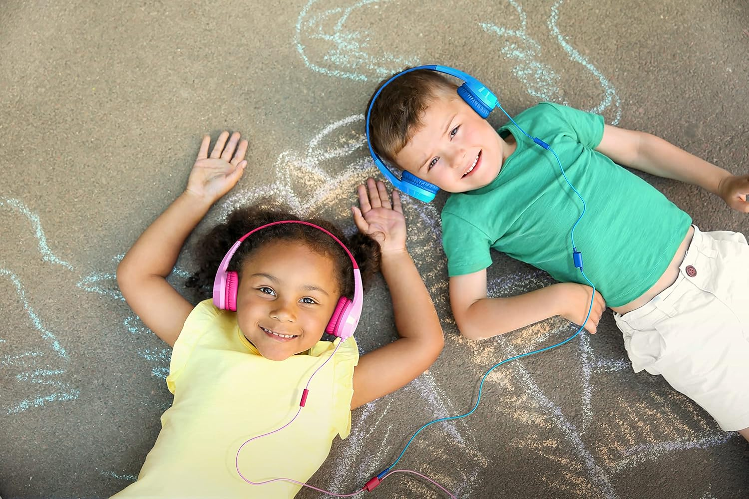 Motorola Sound JR200 - Children'S Headphones with Cable - Volume Limit 85 Db with Audio Splitter - BPA Free - from 3 Years - Pink image number 3