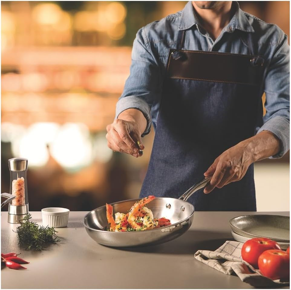 Tramontina Grano Stainless Steel Shallow Frying Pan with Tri-Ply Body, 26 Cm Diameter image number 3