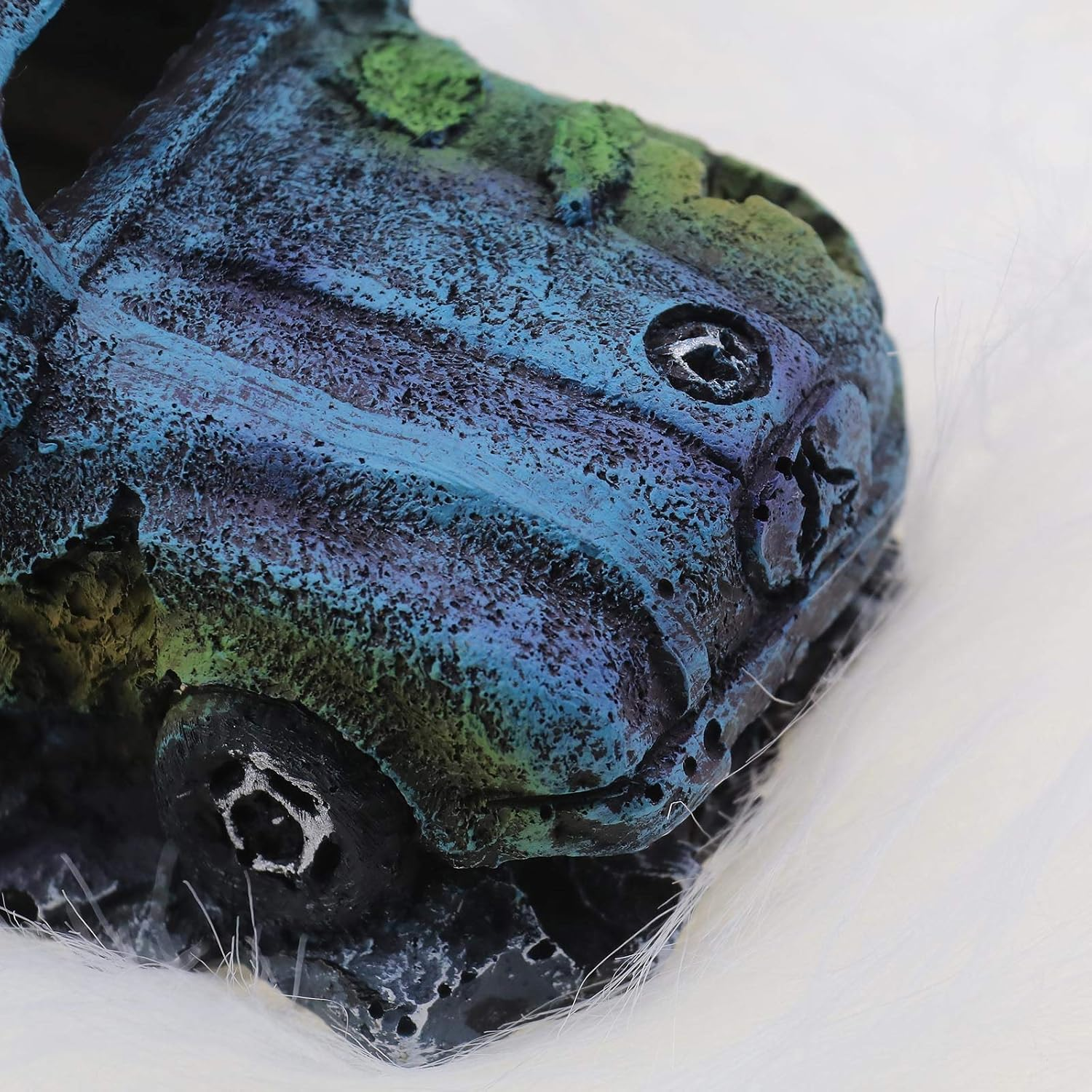 Create Idea Aquarium Fish Tank Decor Ornament Resin Imitation Accident Car Landscape Terrarium Home Interior Decorating Accessories 12X7X7Cm Blue image number 3