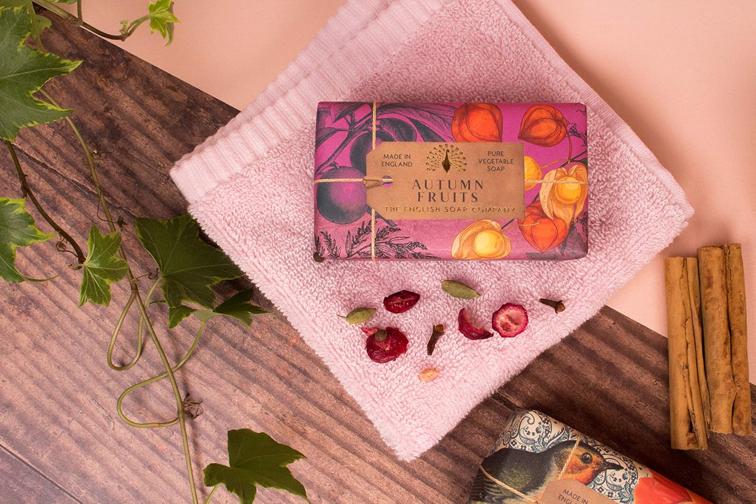 The English Soap Company Anniversary Wrapped Soap Bar, Fruit Shea Butter Soap Bar, Moisturising Soap Bar for Face and Body, Autumn Fruits Scent 190G image number 5