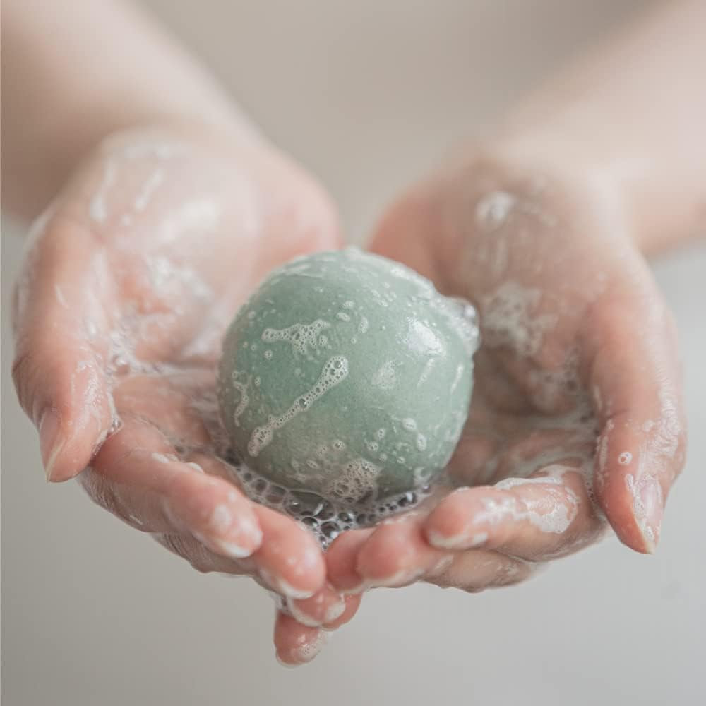 ERIGERON All-In-One Vegan Cruelty-Free All Natural Ingredients Handmade Heartleaf Green Shampoo Bar with Zero Waste Box Packaging image number 1