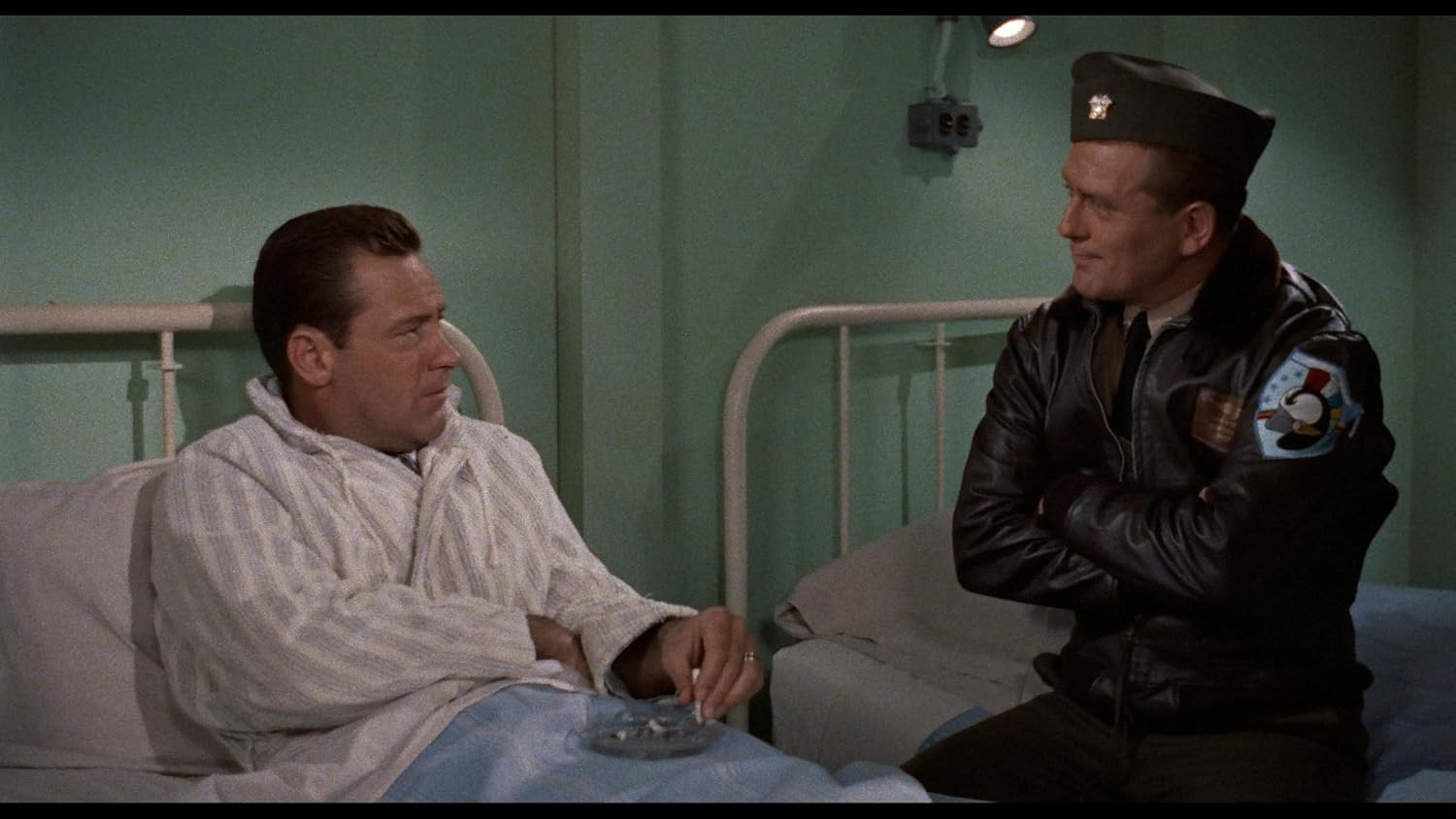 The Bridges at Toko-Ri (Special Edition) [Blu-Ray] image number 1