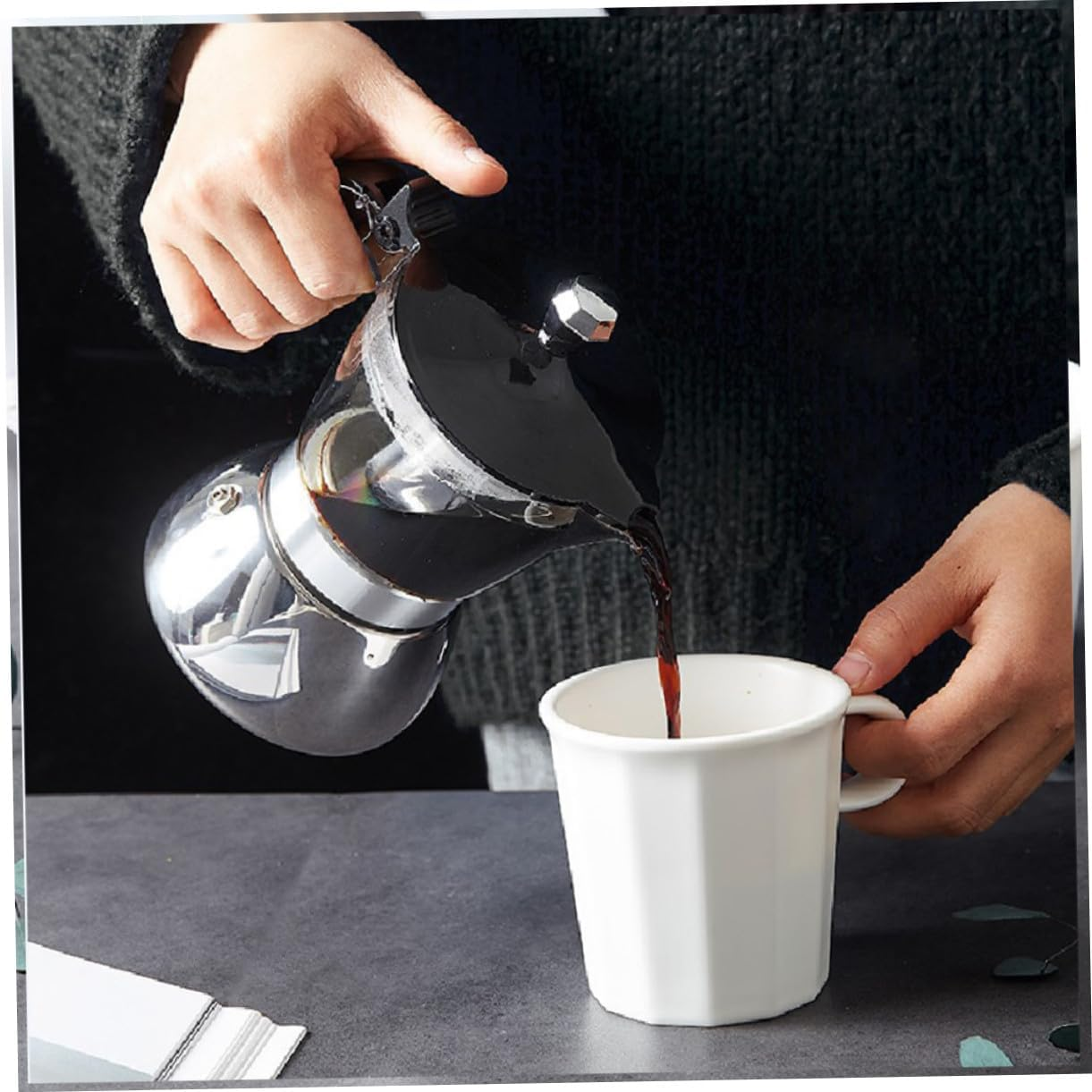 TOPPERFUN Large Capacity Transparent Hand Brewing Coffee Pot with Scald Handle Stainless Steel Espresso Kettle for Home Travel Coffee Shop and Easy to Use image number 4