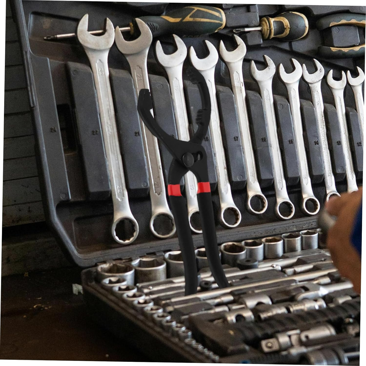 PENIKOKO Oil Filter Wrench 10 Inch Universal Automotive Oil Filter Removal Tool with Jaw Pliers for Maintenance image number 3