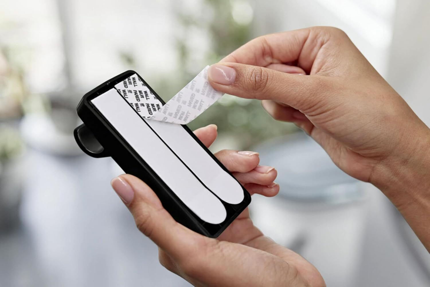 Command 17654MB-2ESF Hooks, Large, Black