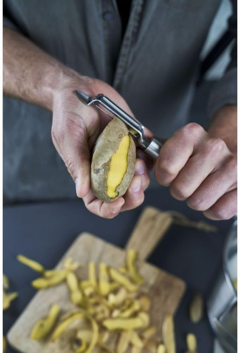 ZWILLING Pro Pendulum Peeler, Length: 21 Cm, Stainless Steel, Ergonomically Shaped Handle, Silver image number 4