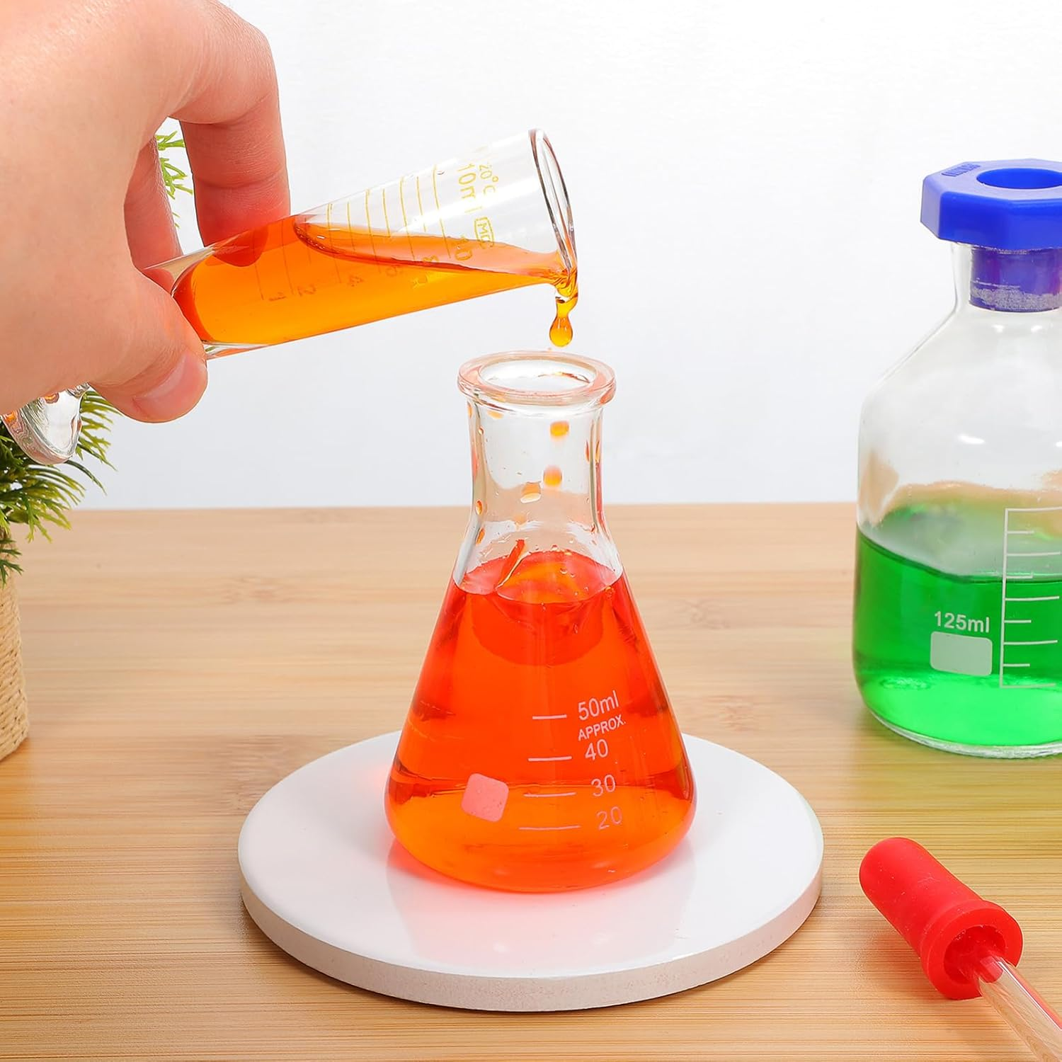 Cabilock 10Ml Professional Lab Graduated Measuring Cup with Spout Wide Mouth Glass Conical Beaker Laboratory Measuring Scale Cup Experiment Tool Accessories image number 1