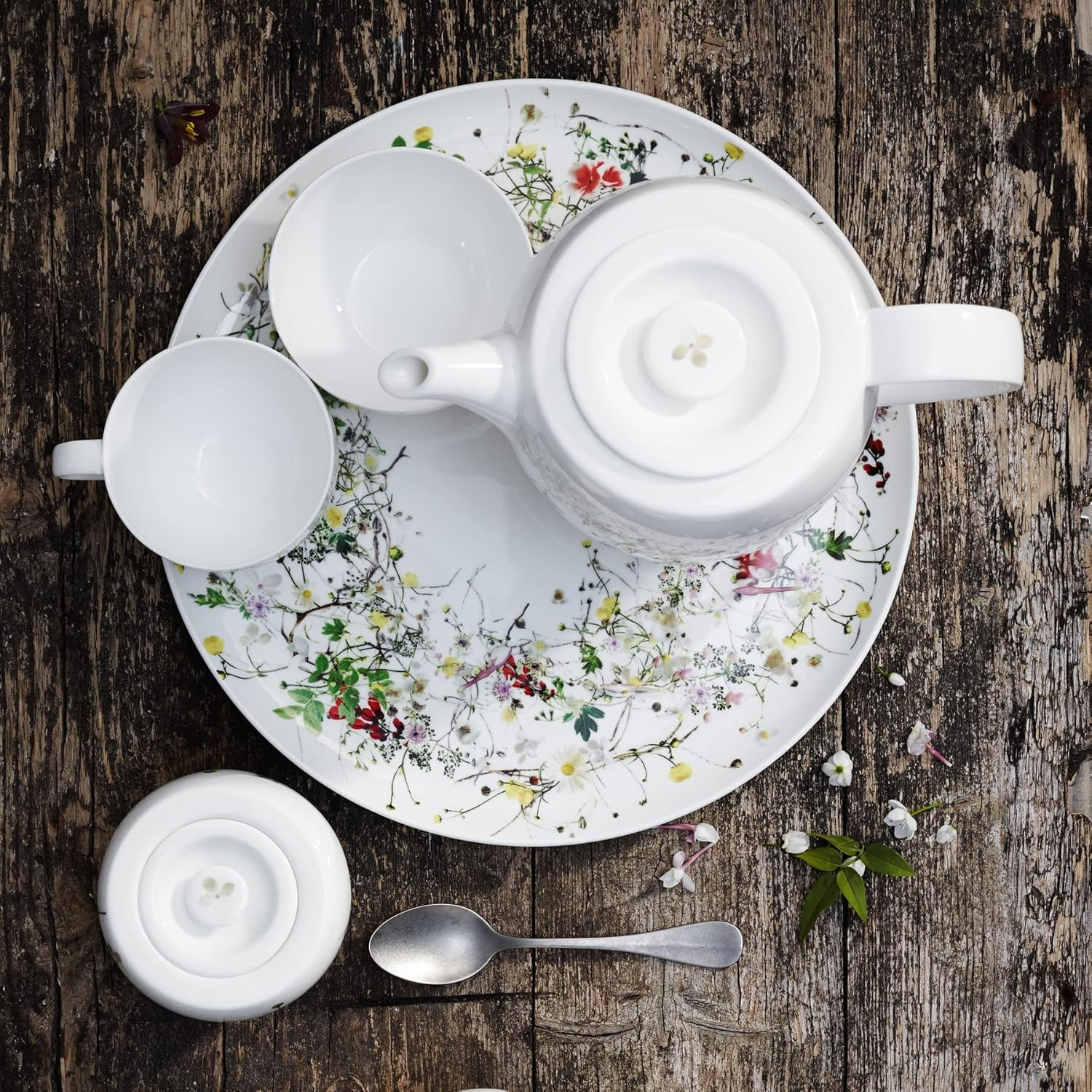 Brillance Fleurs Sauvages Set of 6 with Combination Cups and Coupe Plates