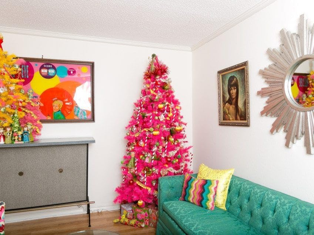 6Ft 1.8M Pink Christmas Tree, with Bushy 772 Tips Metal Stand, Easy Assembly 180Cm Artificial Xmas Tree Decoration for Indoor Outdoor Home Party Holiday