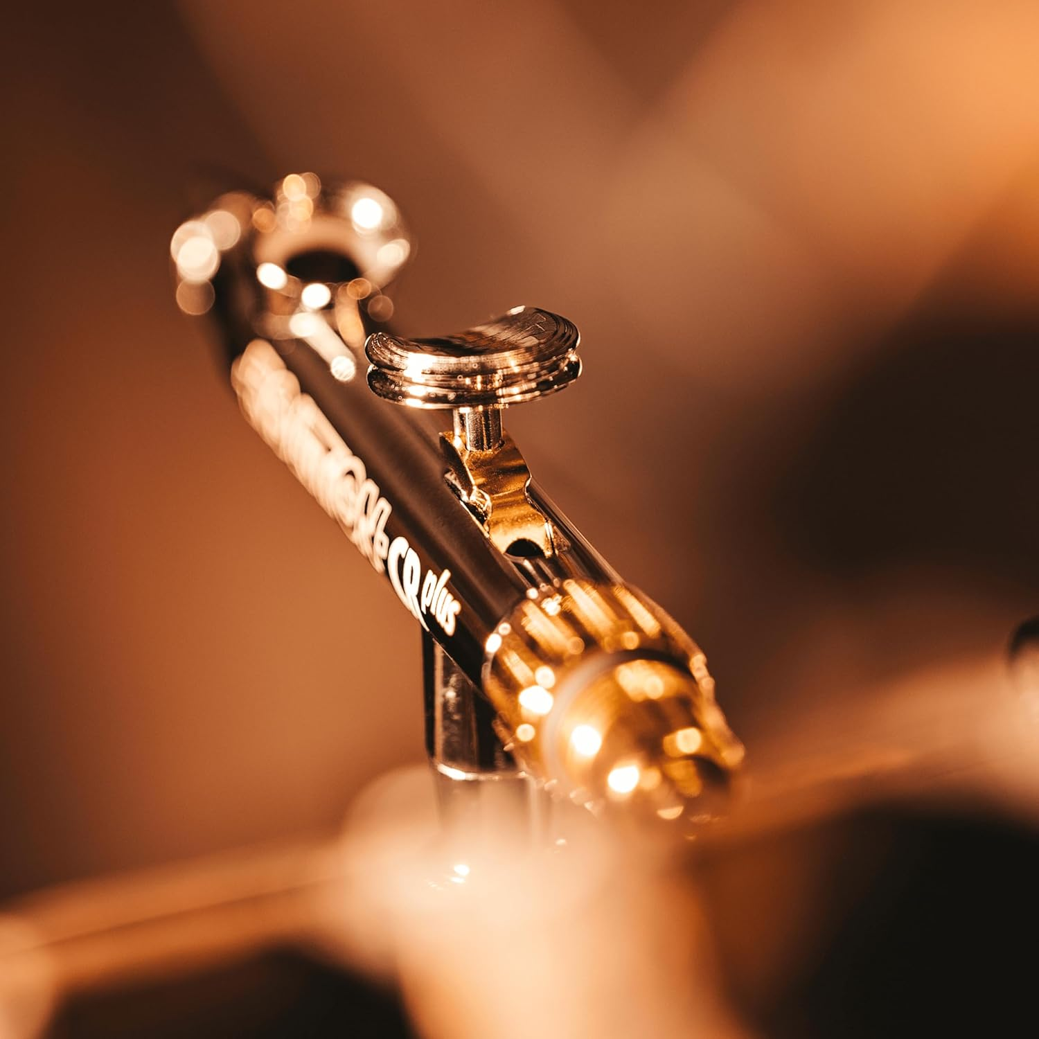 Harder & Steenbeck Airbrush &ndash; Evolution 2024 Crplus - German-Engineered Dual Action Painting Set with Gravity Feed - 0.28Mm Self-Centering Nozzle - 2Ml Paint Cup - 121231 image number 5