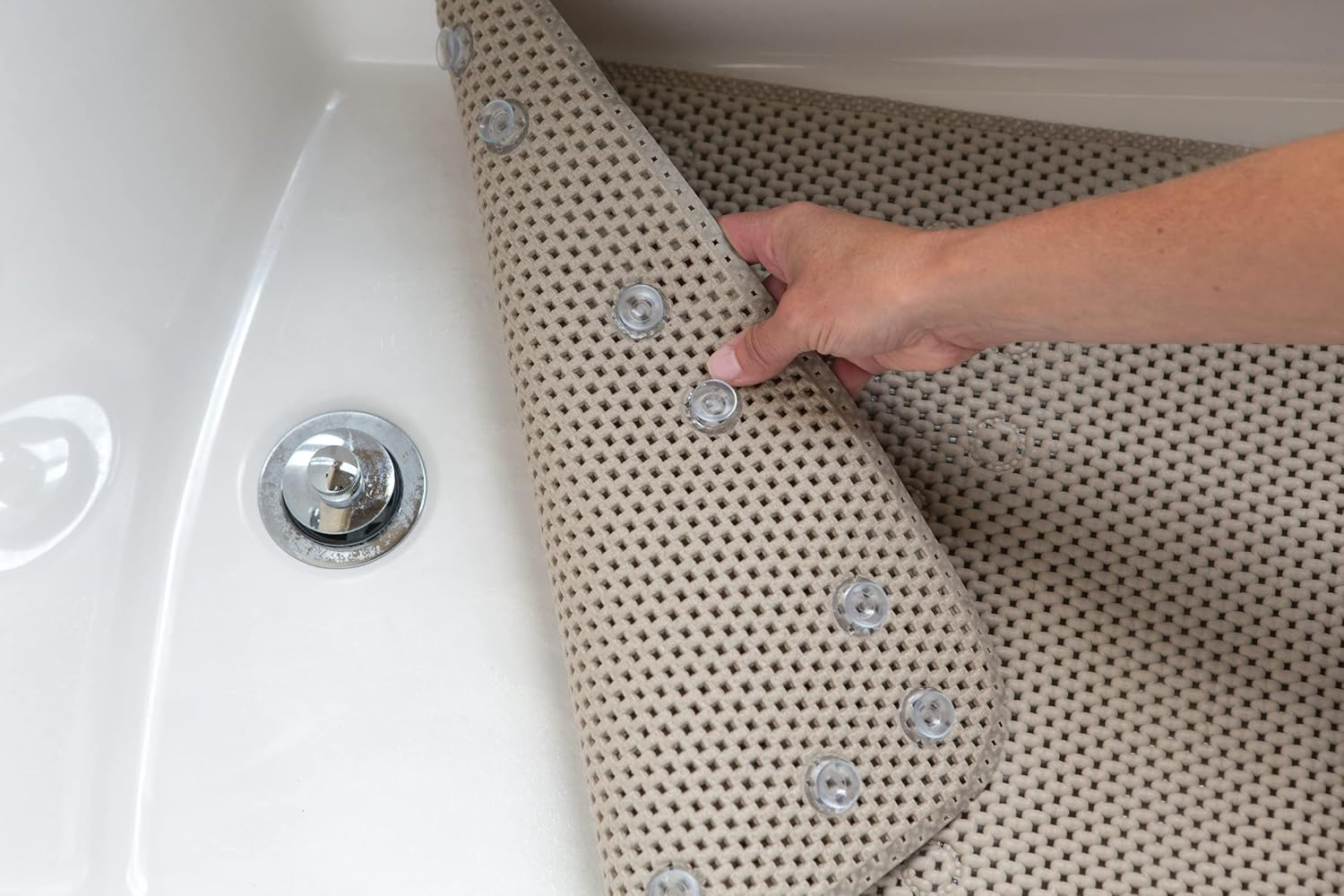 Duck Brand Clorox Cushioned Foam Bath Mat for Tubs, Non-Slip with Suction Cups, 17 Inches X 36 Inches, Taupe image number 3
