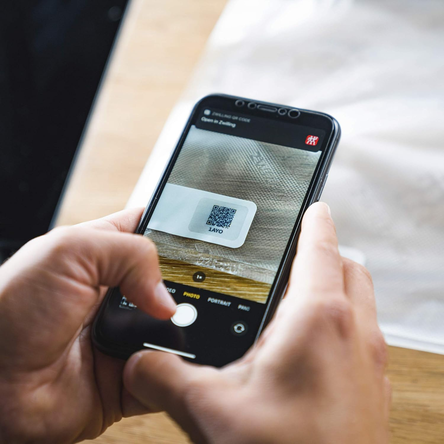 Zwilling J. A. Henckels ZWILLING 36800-305 Fresh & save Vacuum Storage Bag, Large Size, Set of 3 image number 1