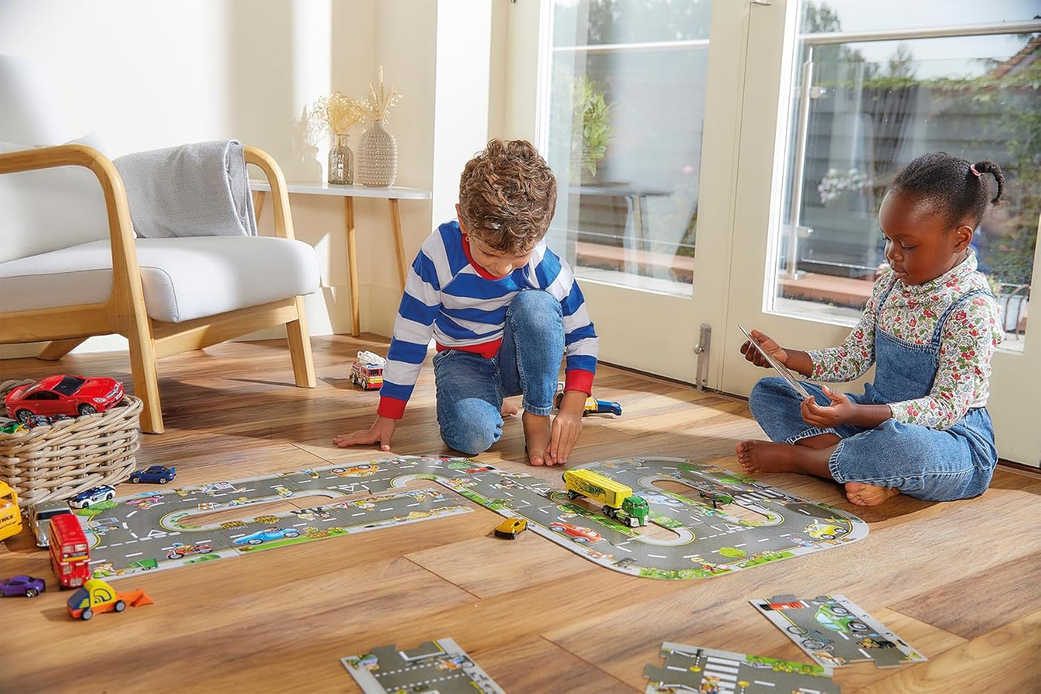 Orchard Jigsaw - Giant Road Floor Jigsaw 20 Pieces image number 3