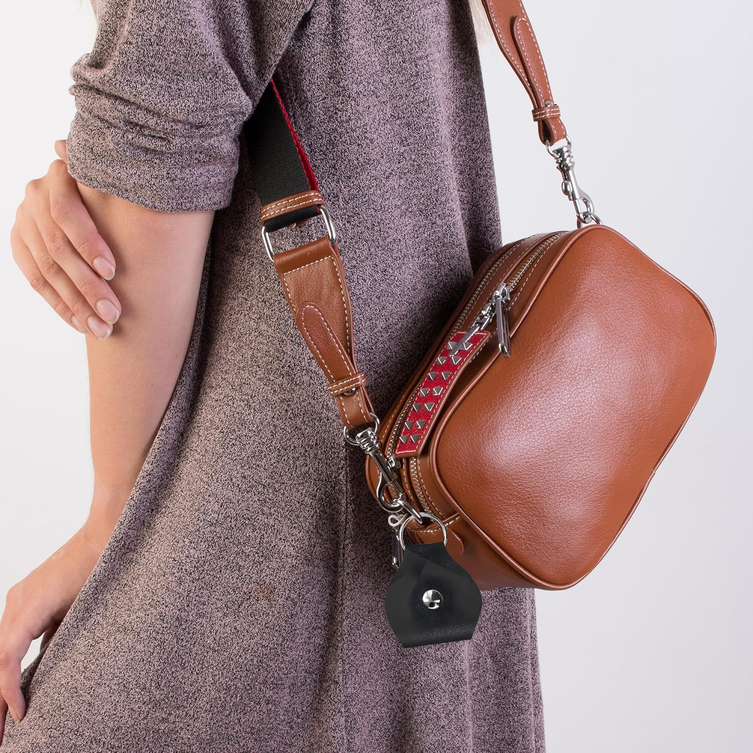 2Pcs Pocket Hug Token Keychain with 2 Gift Bags - PU Leather Gift, Thoughtful Present for Mum, Dad, Sister, Friend, Inspirational Christmas Birthday Keepsake image number 5