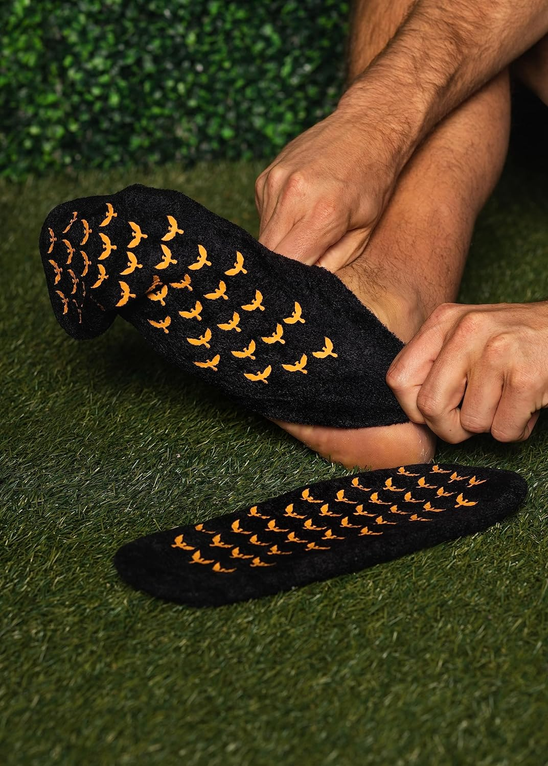 Phoenix Foot Peel Moisturizing Gel Socks for Men - Extra Large - 2 Pairs - with Shea Butter - Paraben Free - Reuseable Moisturizing Socks - image number 3