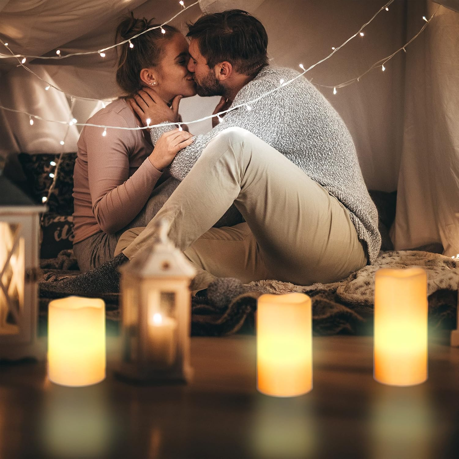 Relaxdays LED Candles Real Wax Set of 3 Electric Candles Flickering Bright Battery Operated Diameter 7 Cm 3 Sizes Cream image number 6