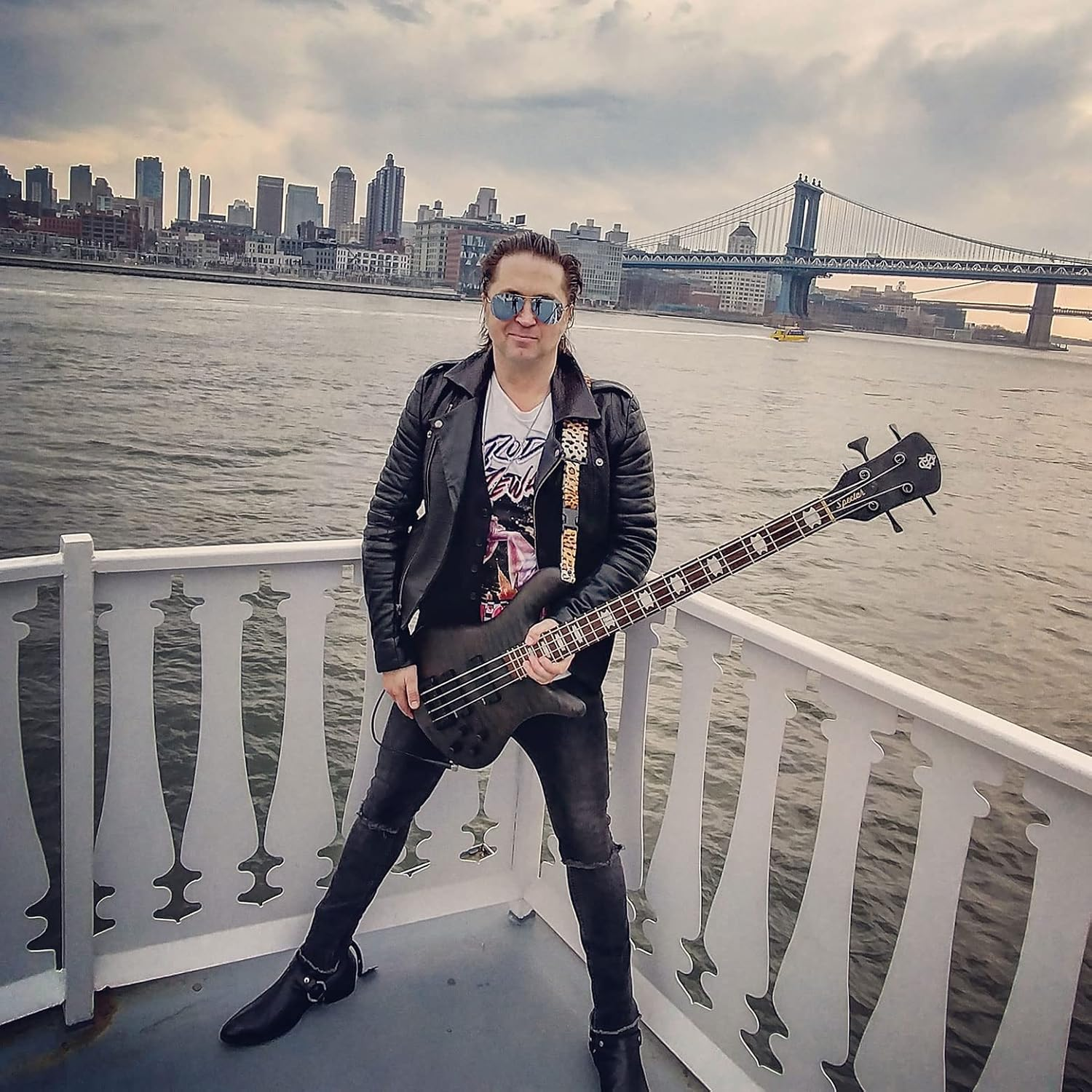 DR Strings Sunbeam - Nickel Plated round Core Bass 45-105 image number 1