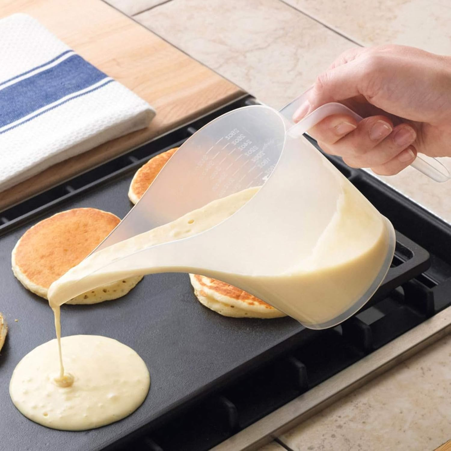 Fangehong 3 Pack Baking Measuring Jug, 1L Plastic Jug, Long Mouth Measuring Cup, Clear Scale Mixing Jug for Kitchen Baking, Cooking,Cake Making, BPA Free image number 4